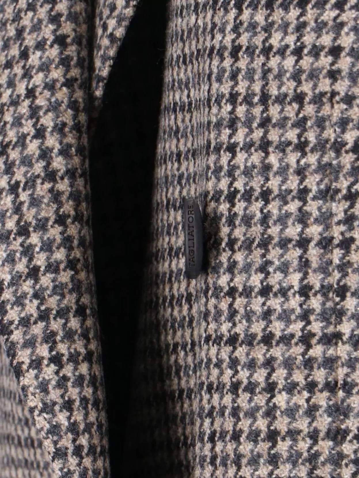 Tagliatore Double-breasted Houndstooth Jacket With Tailored Silhouette In Gray
