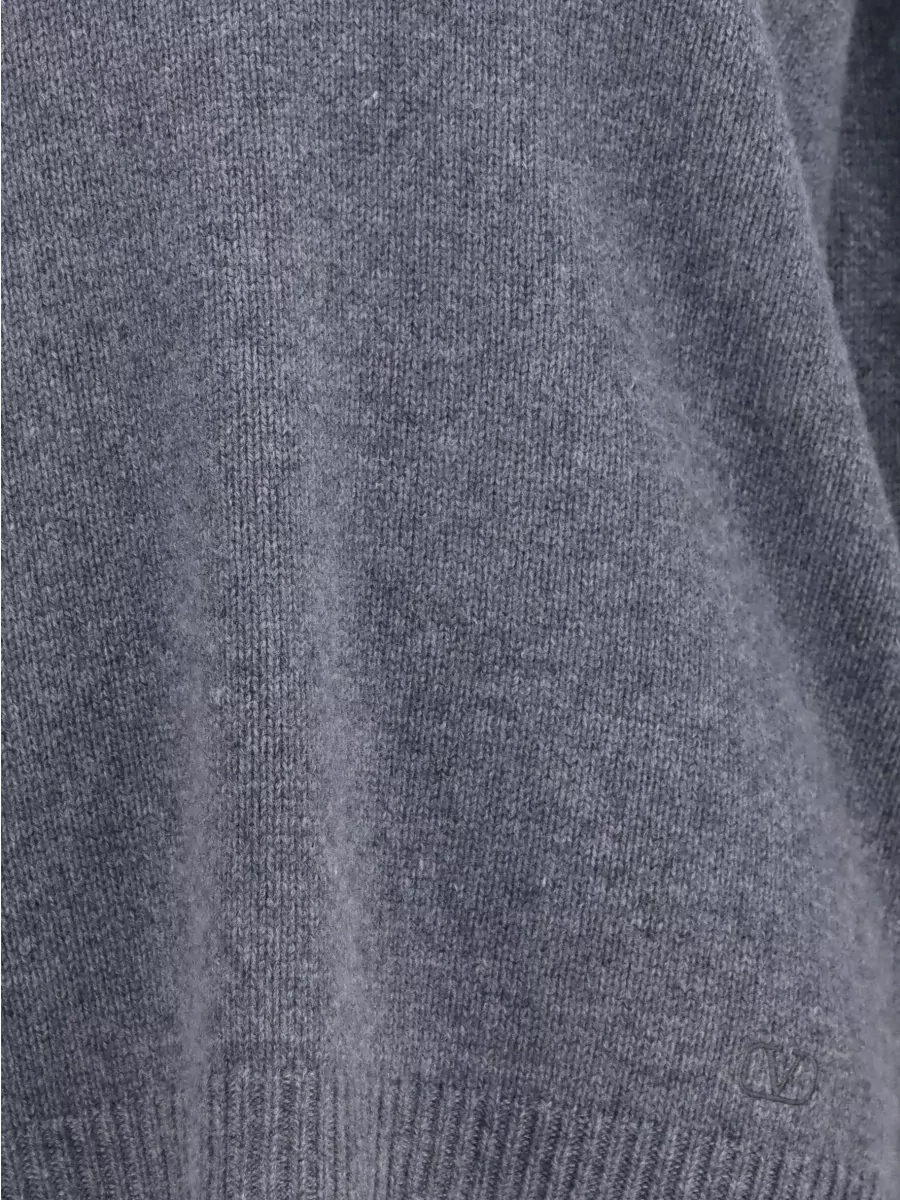Valentino Cashmere Ribbed V-Neck Relaxed-Fit Sweater
