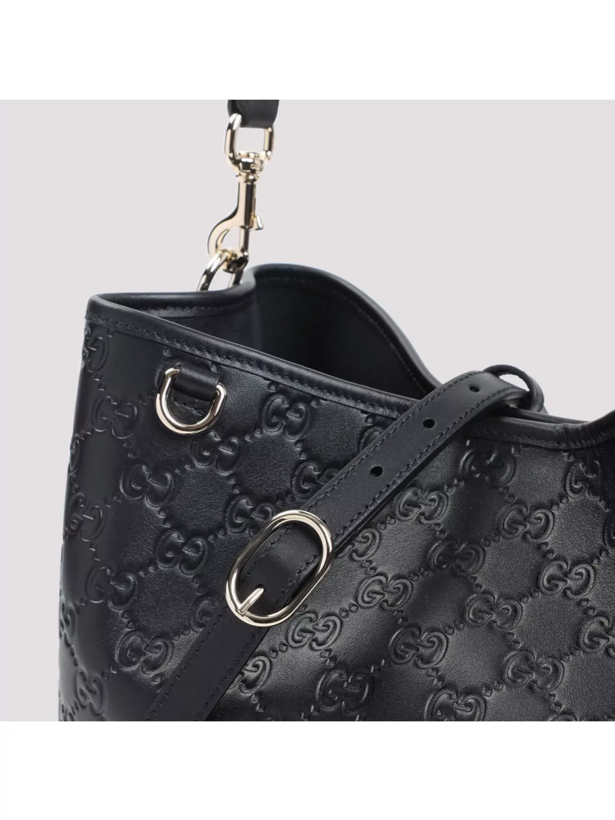 Gucci Leather Bag With Adjustable Handle And Strap