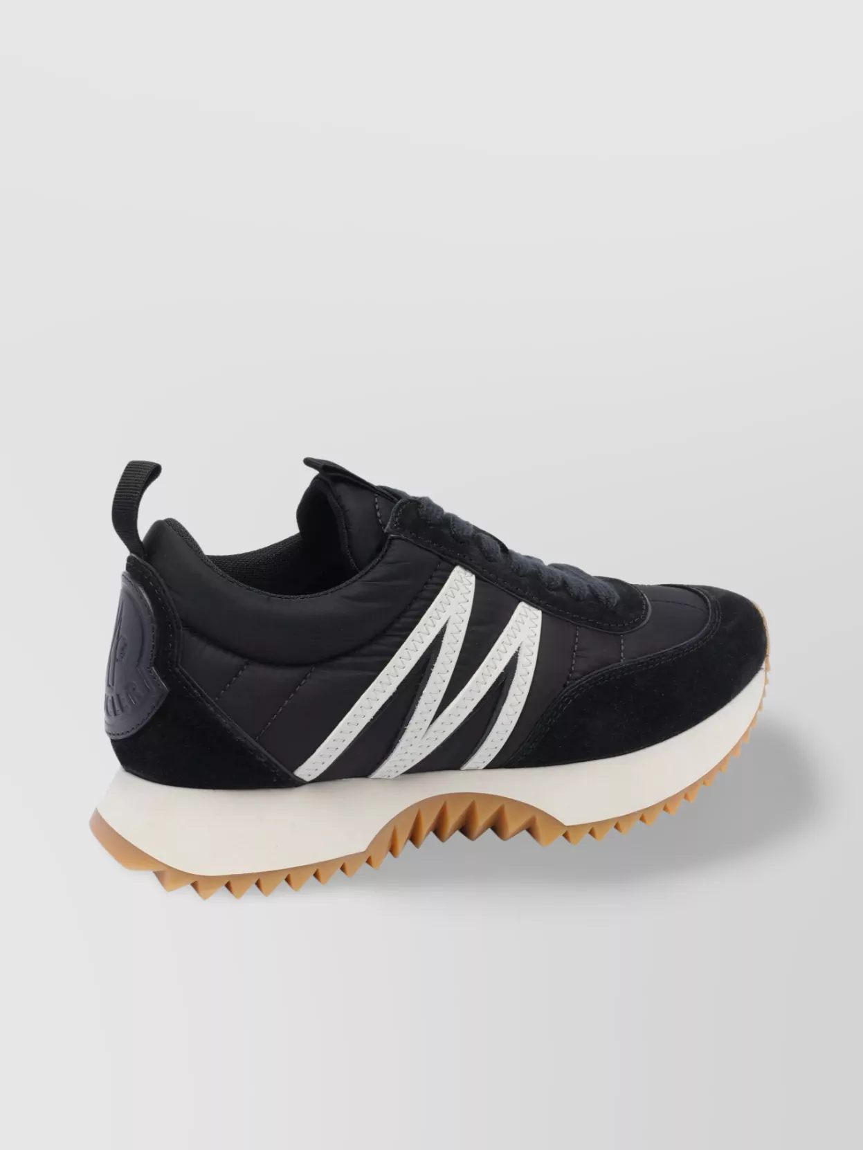 Moncler Low Top Sneakers Contrast Sole