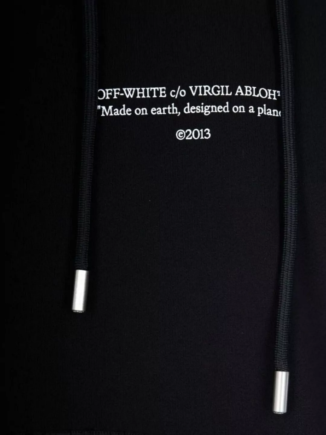 Off-White Urban Skate Hoodie Drawstring Design