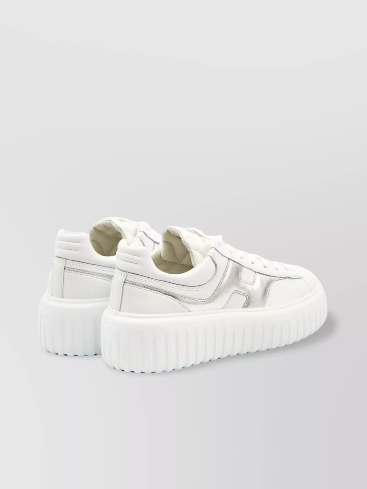 Hogan White Sneakers With Smooth Upper And Metallic Accent