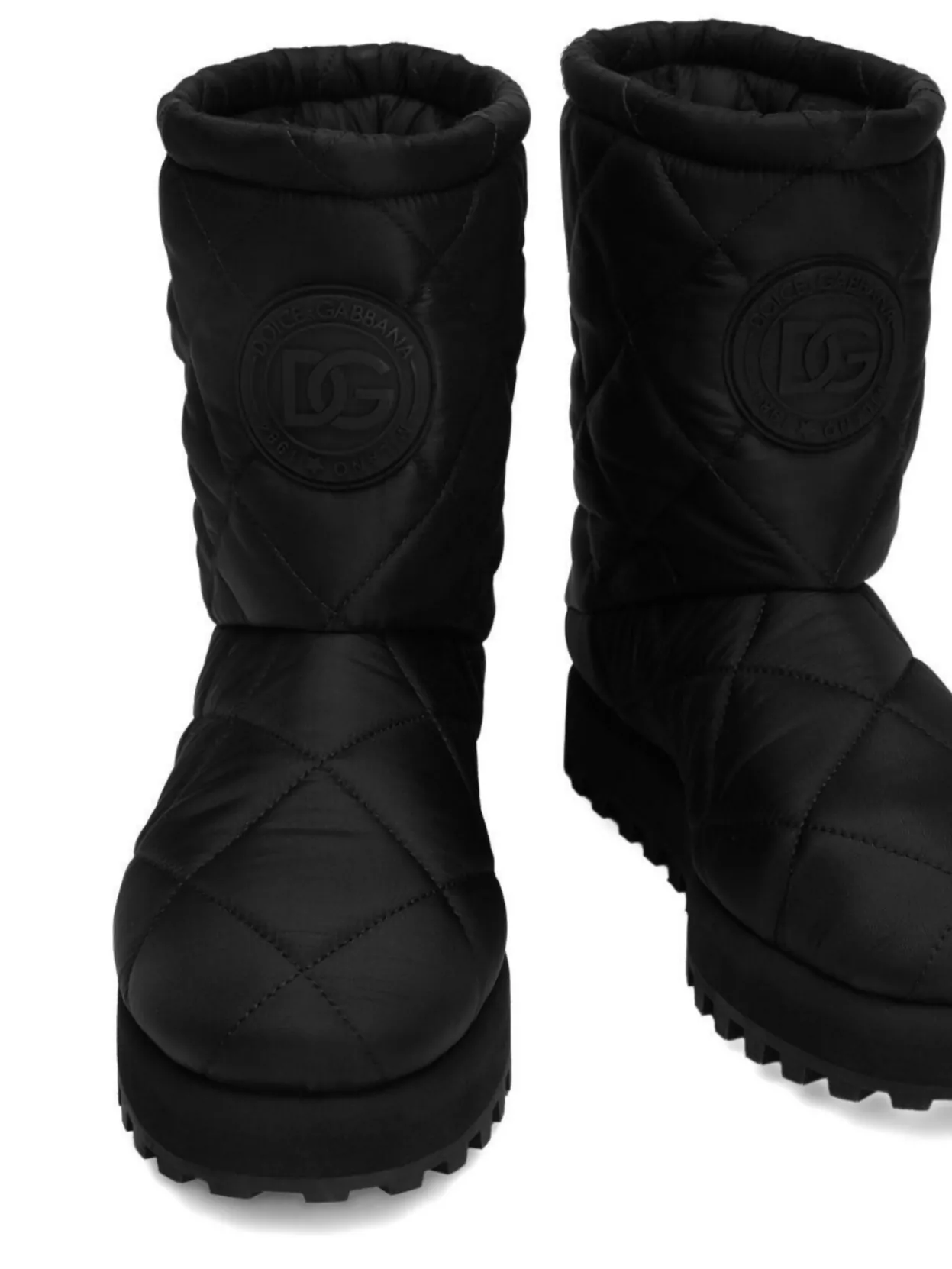 Dolce&Gabbana Diamond Quilted Flat Sole Ankle Boots