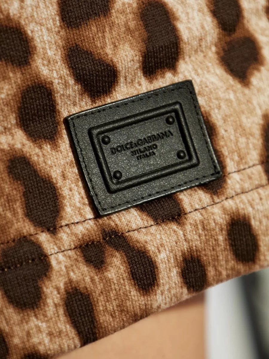 Dolce&Gabbana Leopard-Print Thigh-Length Shorts