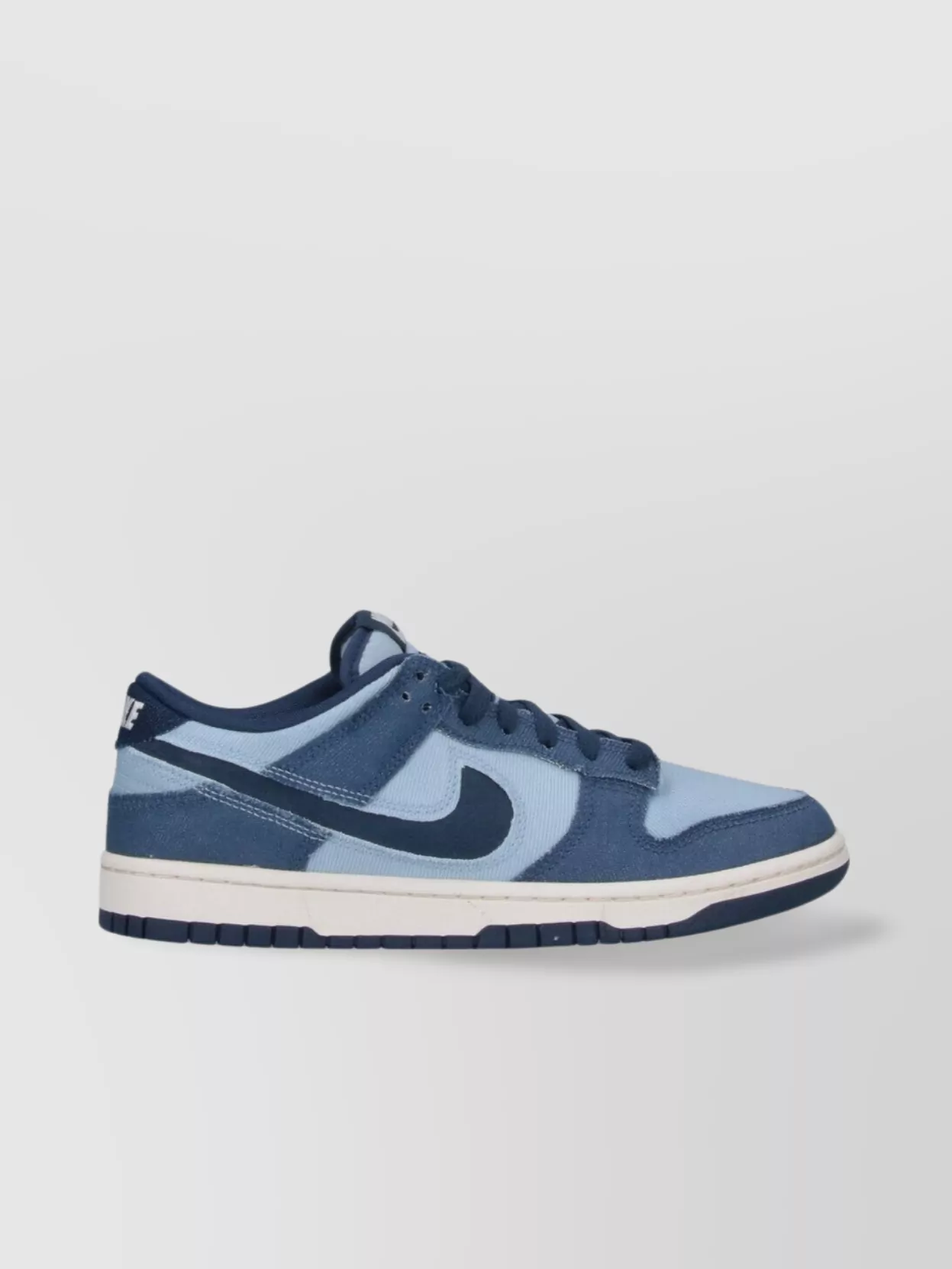 Nike Low Top Rubber Sole Sneakers