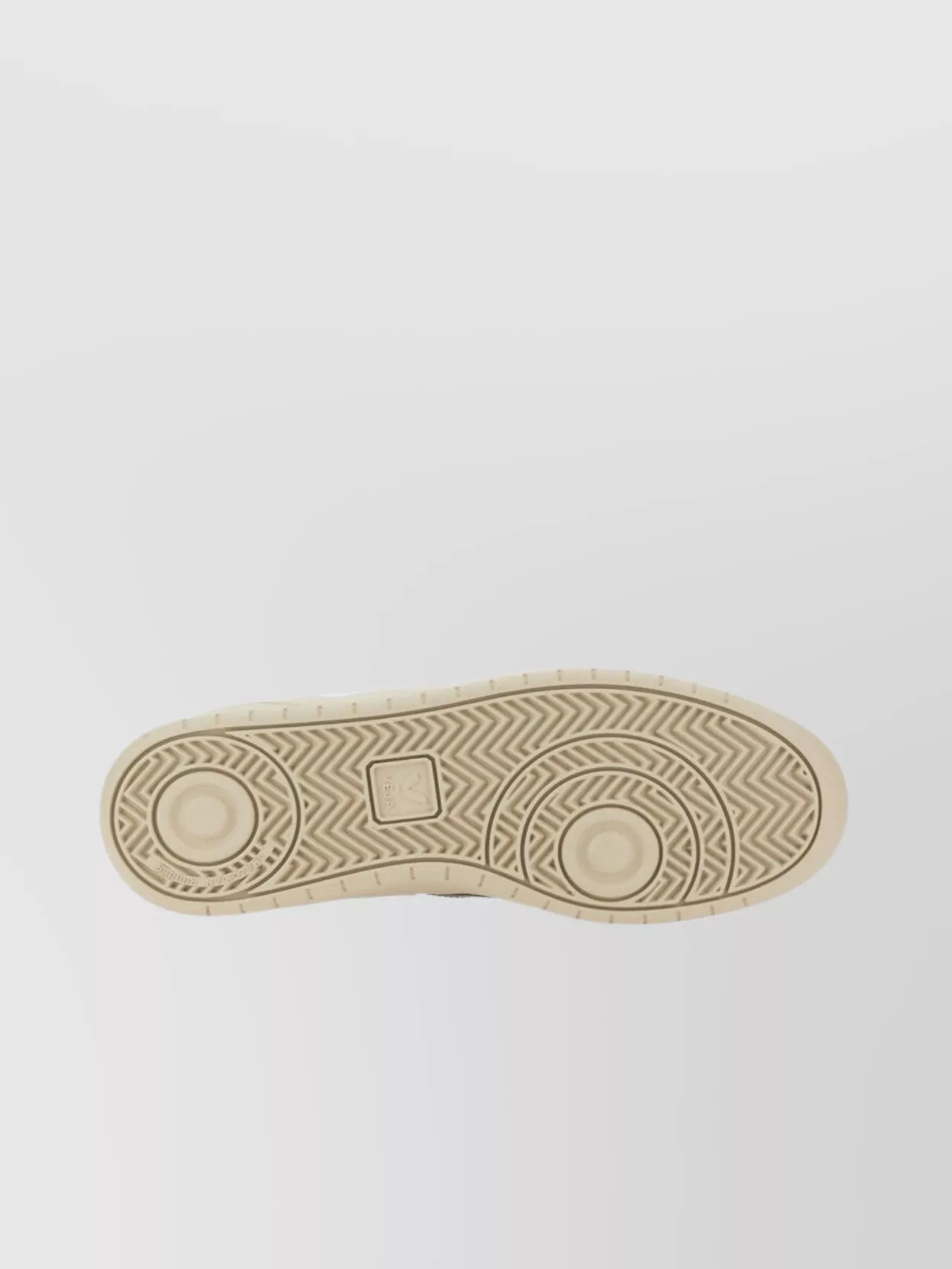 Veja V-10 Sneakers With Contrast Heel Tab