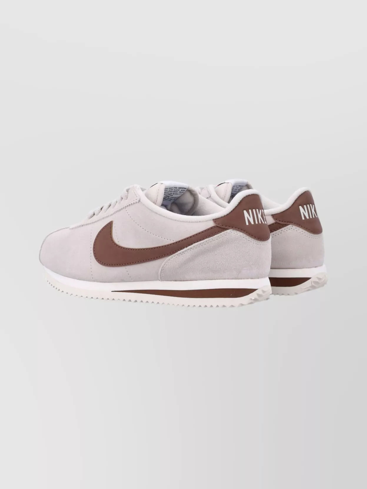 Nike Low-Top Sneakers With Enhanced Comfort Design