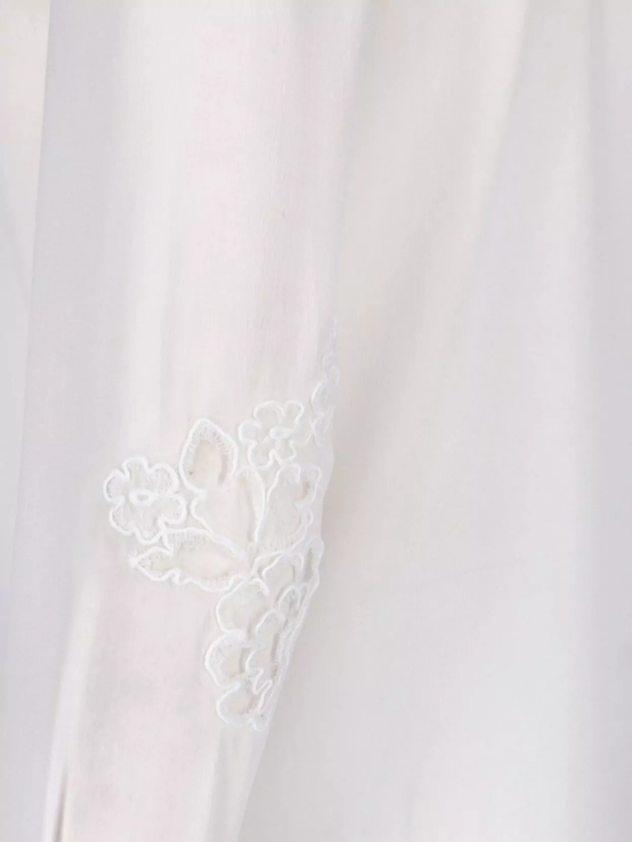Ermanno Scervino Casual Long Sleeves Embroidered Scalloped Edges