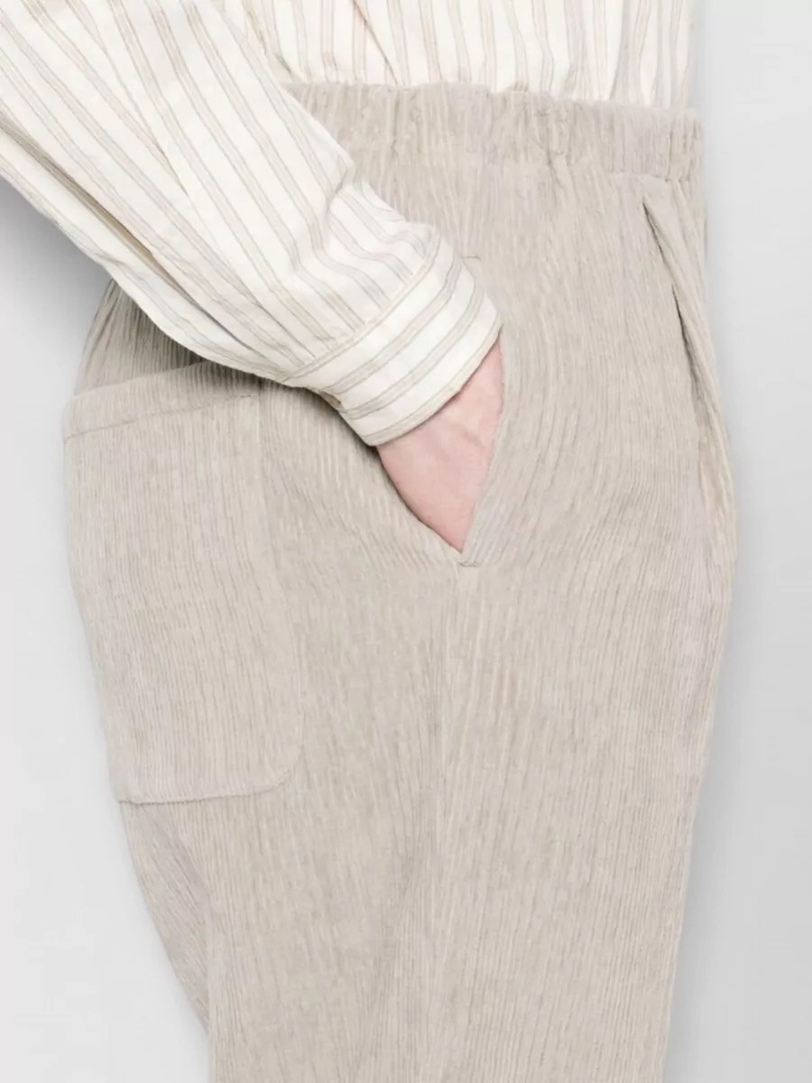 Apuntob Corduroy Cropped Pleated Trousers