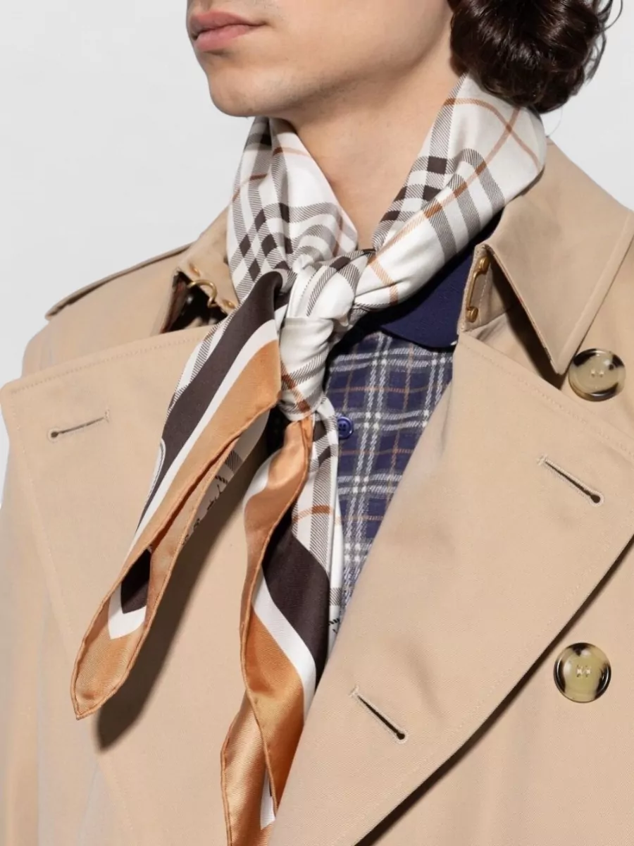 Burberry Wool Foulard Check Pattern Square Shape