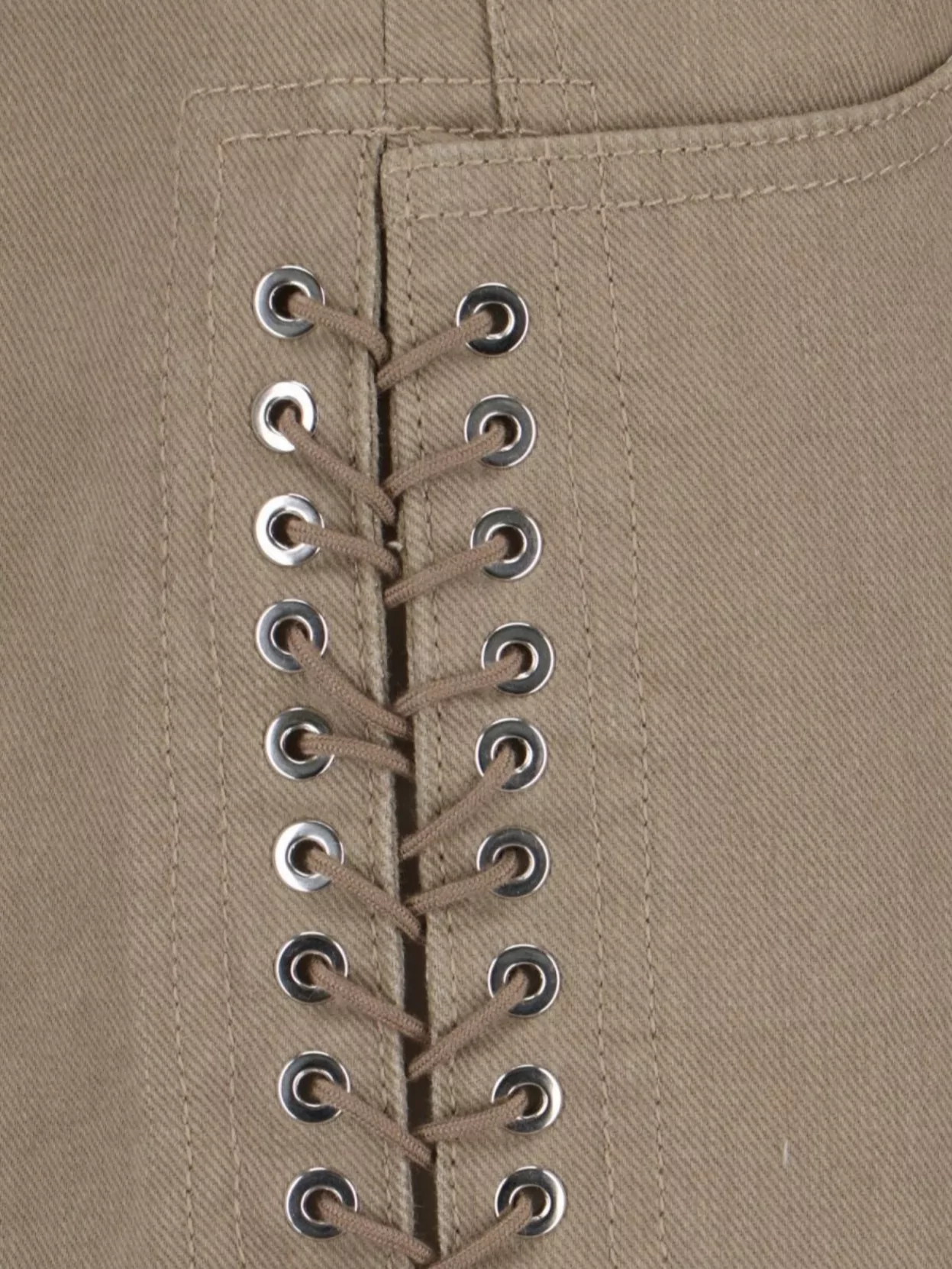 LUDOVIC DE SAINT SERNIN TAILORED STRAIGHT SHORTS WITH EYELET ACCENTS 