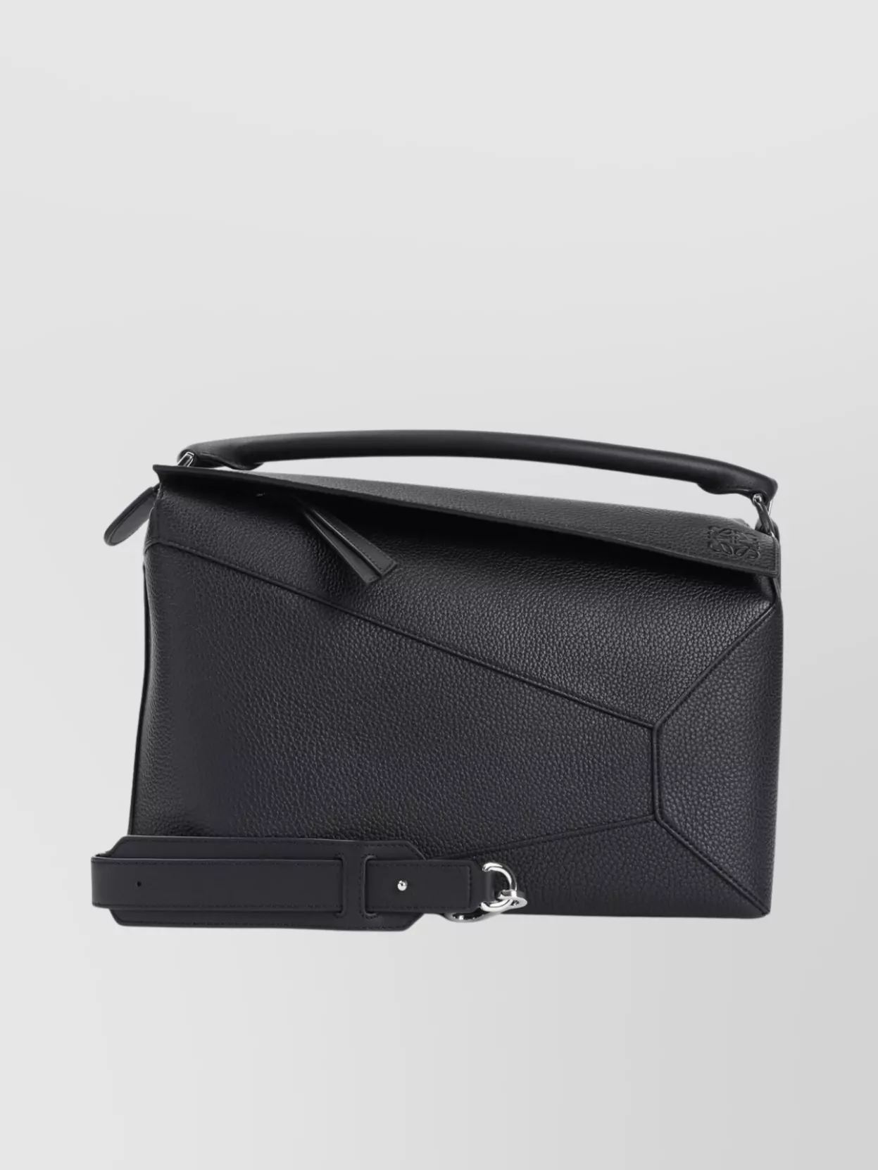 ショルダーバッグ・ポシェット PUZZLE LARGE SHOULDER BAG LOEWE Puzzle Shoulder Bag | Black | FARFETCH