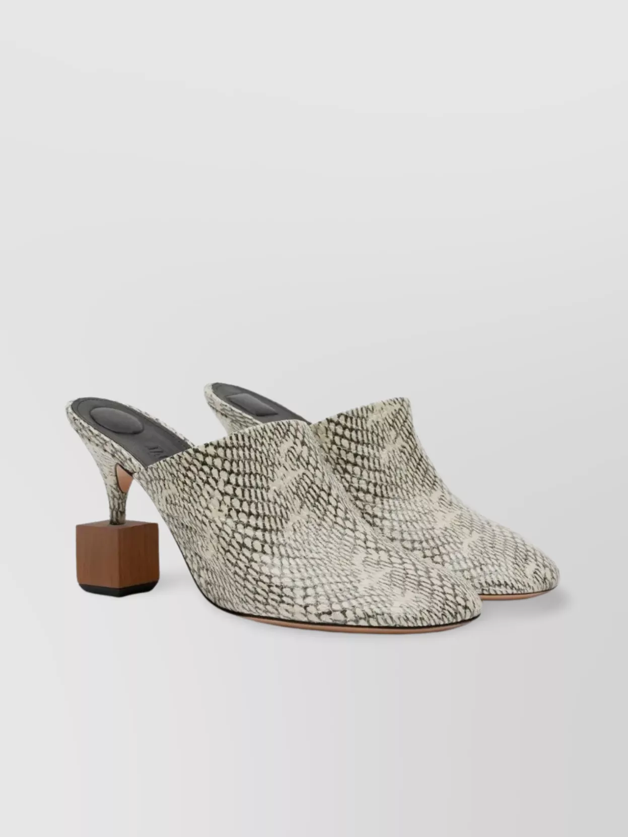 Jacquemus Kiss Block Heel Mules