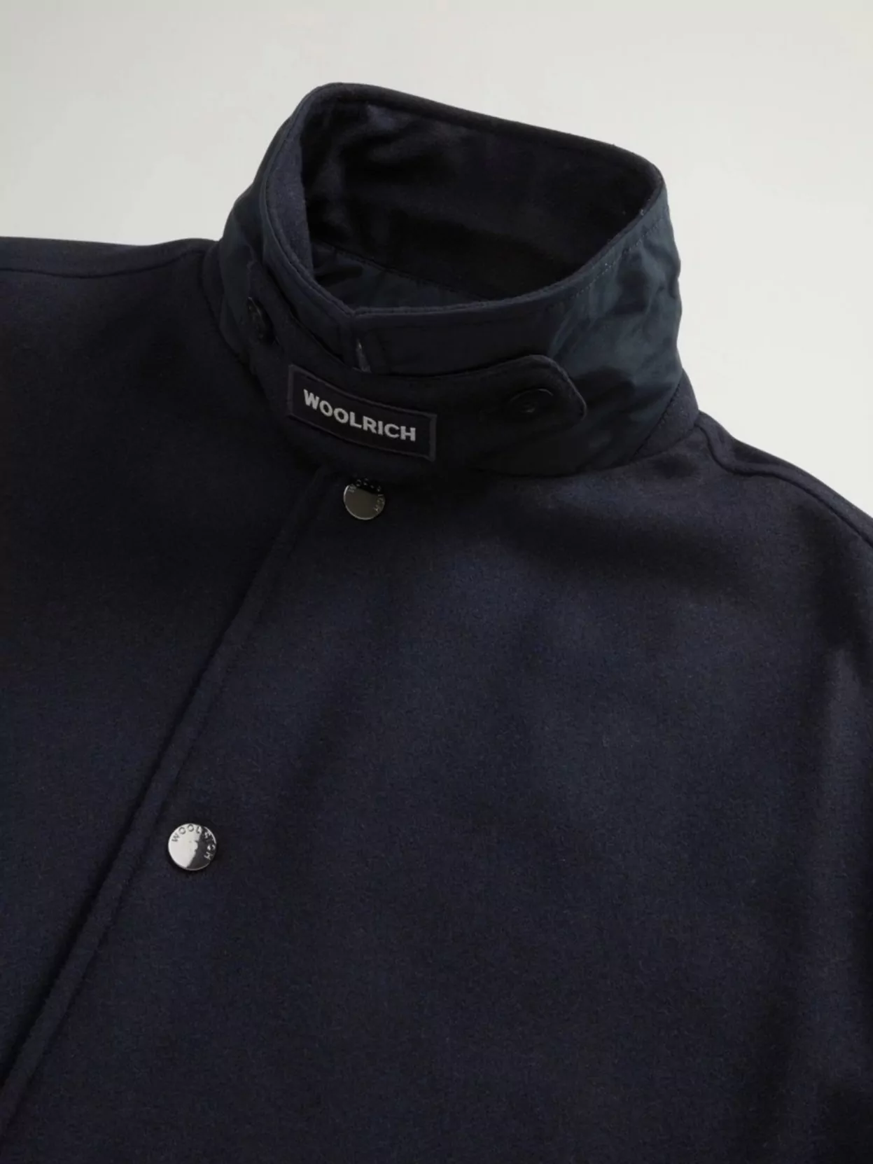 Woolrich Adjustable Waist Overshirt Pockets