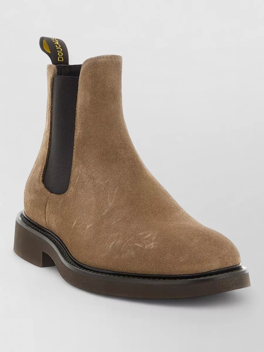 Doucal's leather chelsea boots