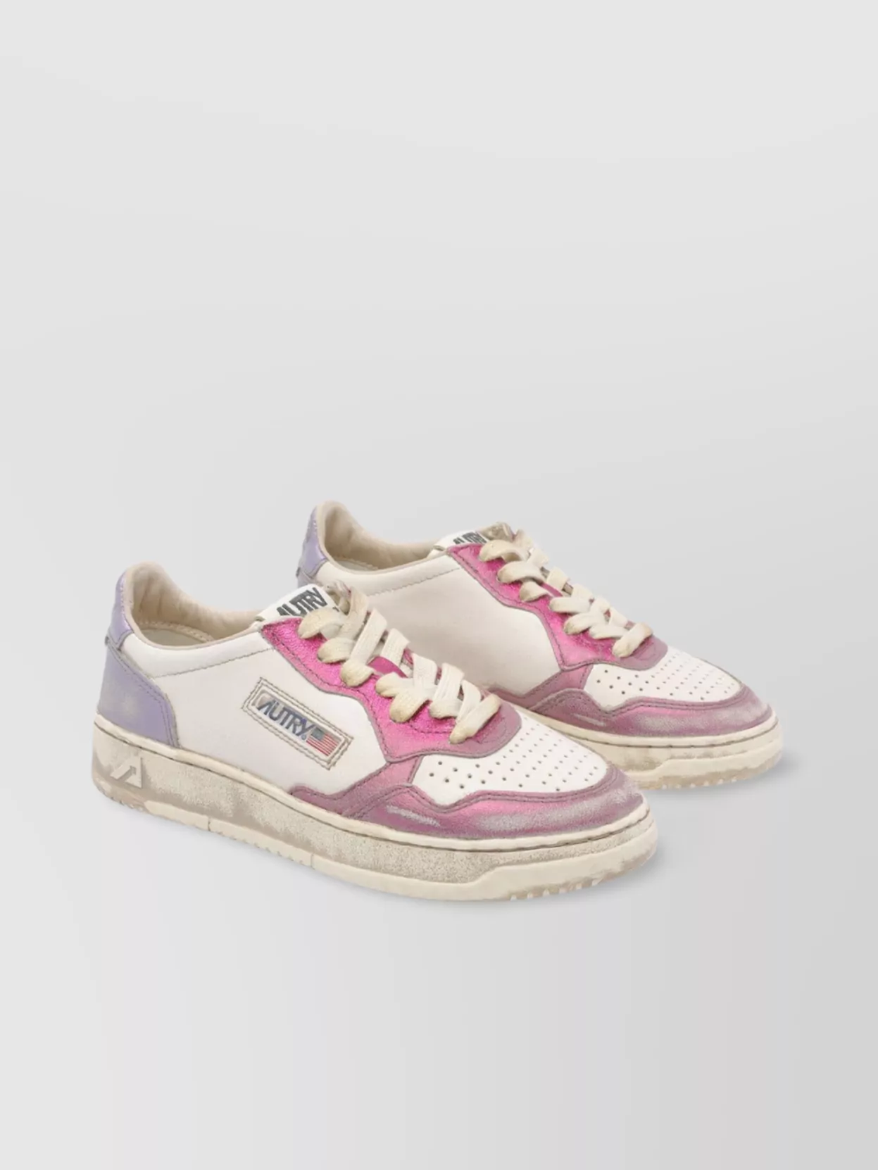 Autry Round Toe Low Top Sneakers