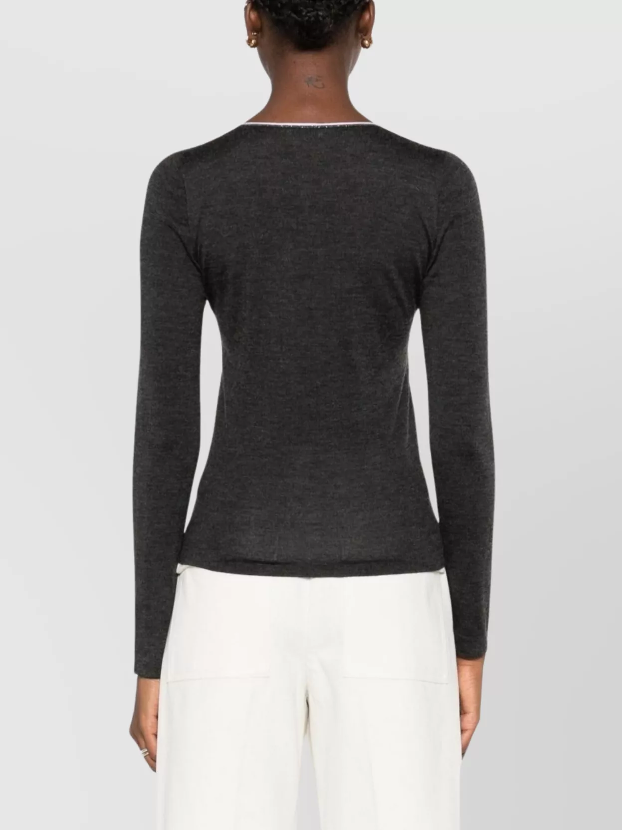 Brunello Cucinelli Cashmere And Silk V-necked Sweater In Gray