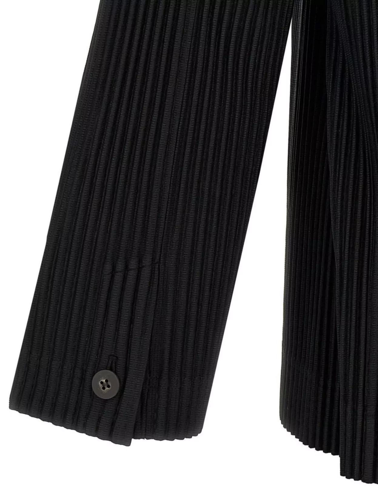 ISSEY MIYAKE TEXTURED PLEATED LAPEL BLAZER