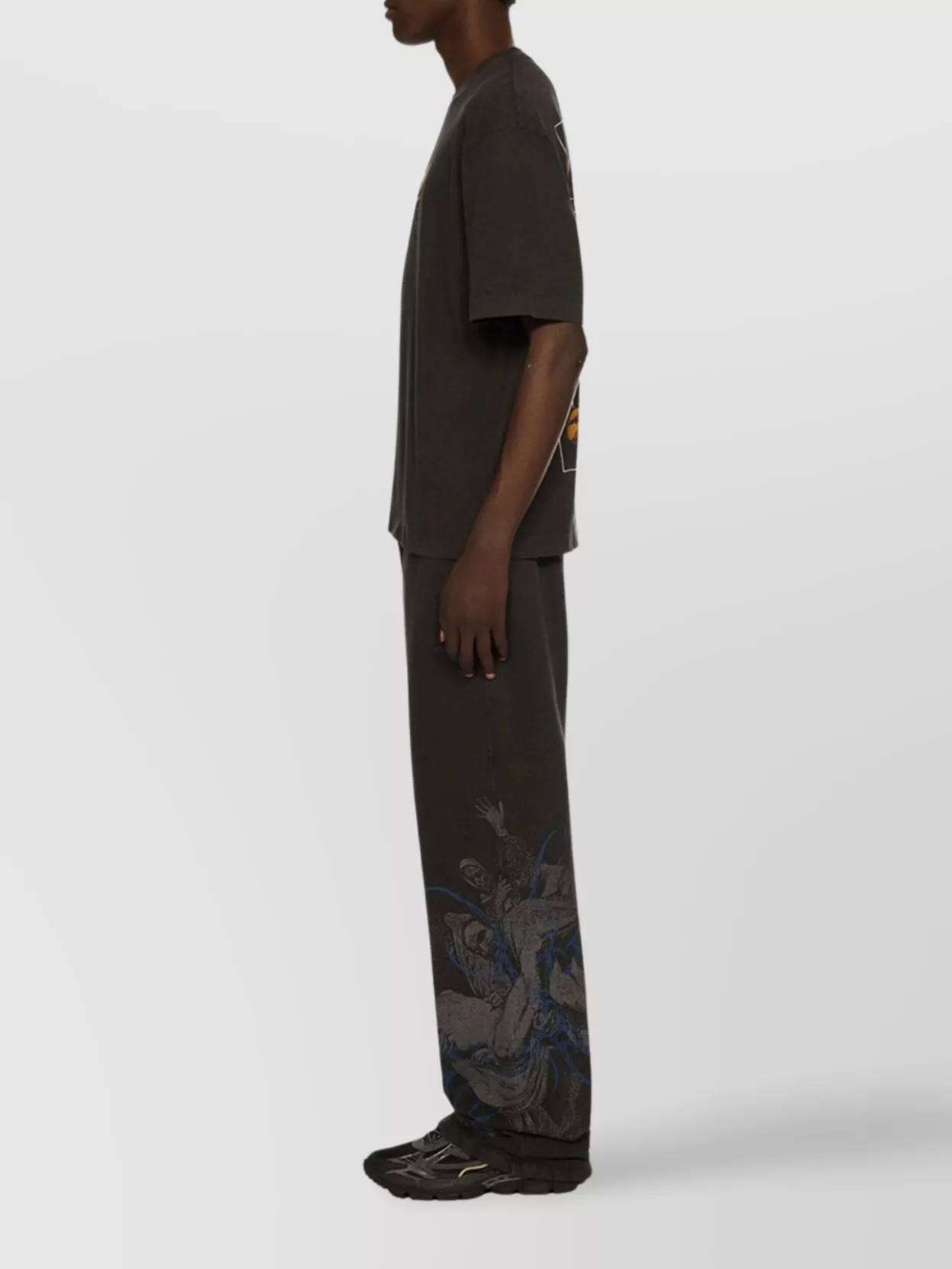 Off-white Cupid Arrow Graphic Short Sleeve T-shirt In Black