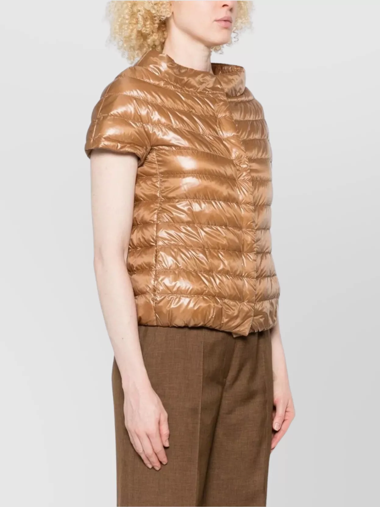 Herno Short Sleeve Quilted Jacket With High Collar In Brown