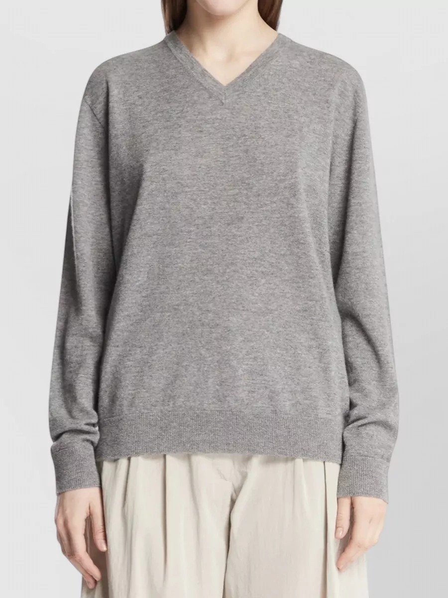 The Row Cashmere Fine-Knit V-Neck Long-Sleeve Jumper