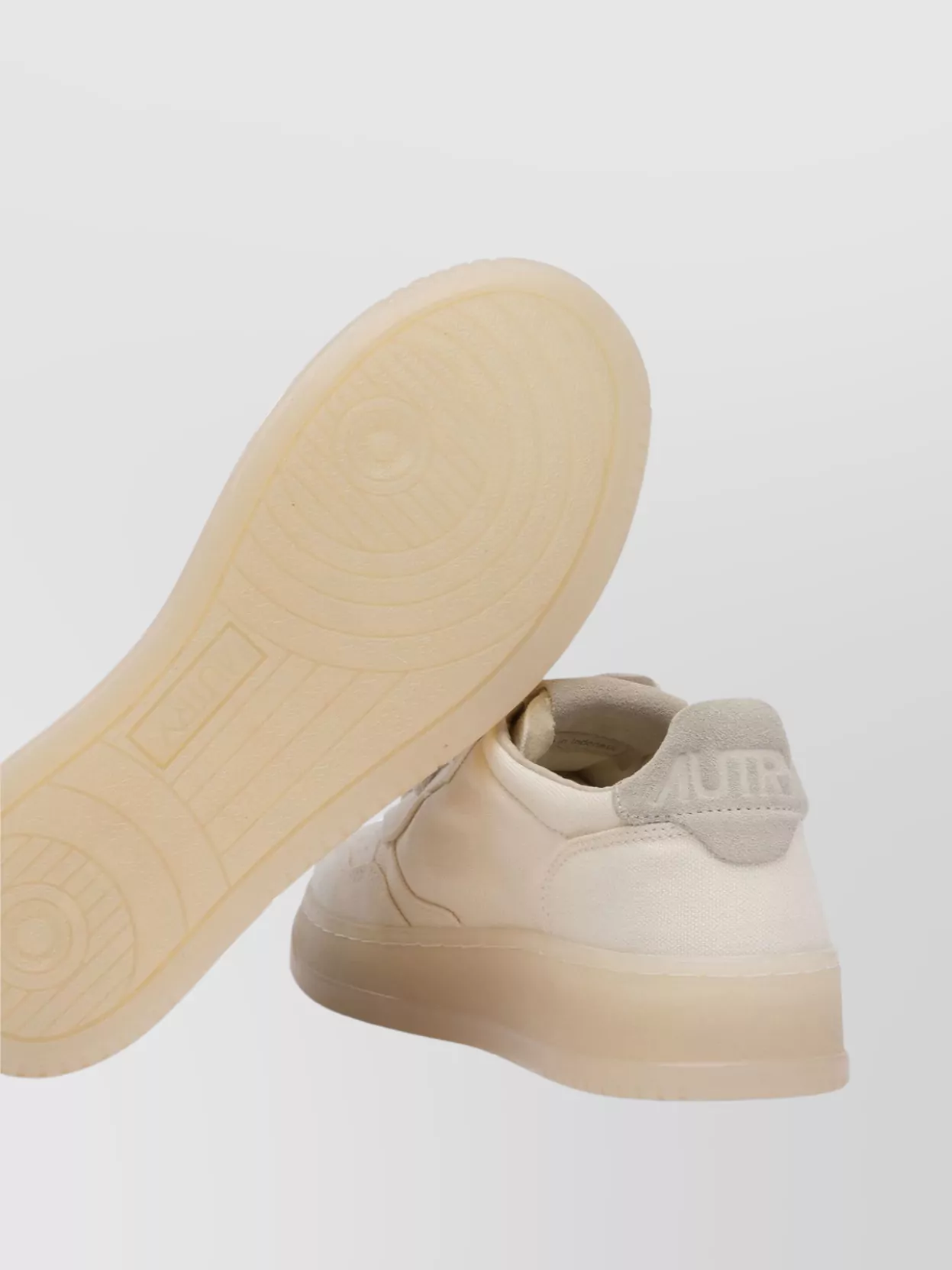 Autry Low-top Rubber Sole Perforated Toe Cap Sneakers