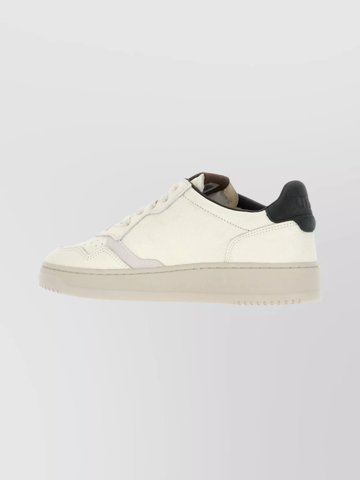 Autry Medalist Leather Low-top Sneakers