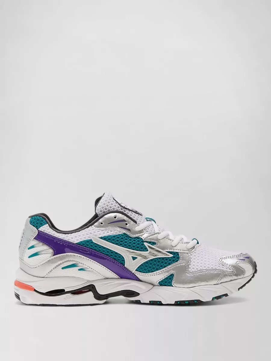 Mizuno Wave Rider 10 Low-Top Sneakers