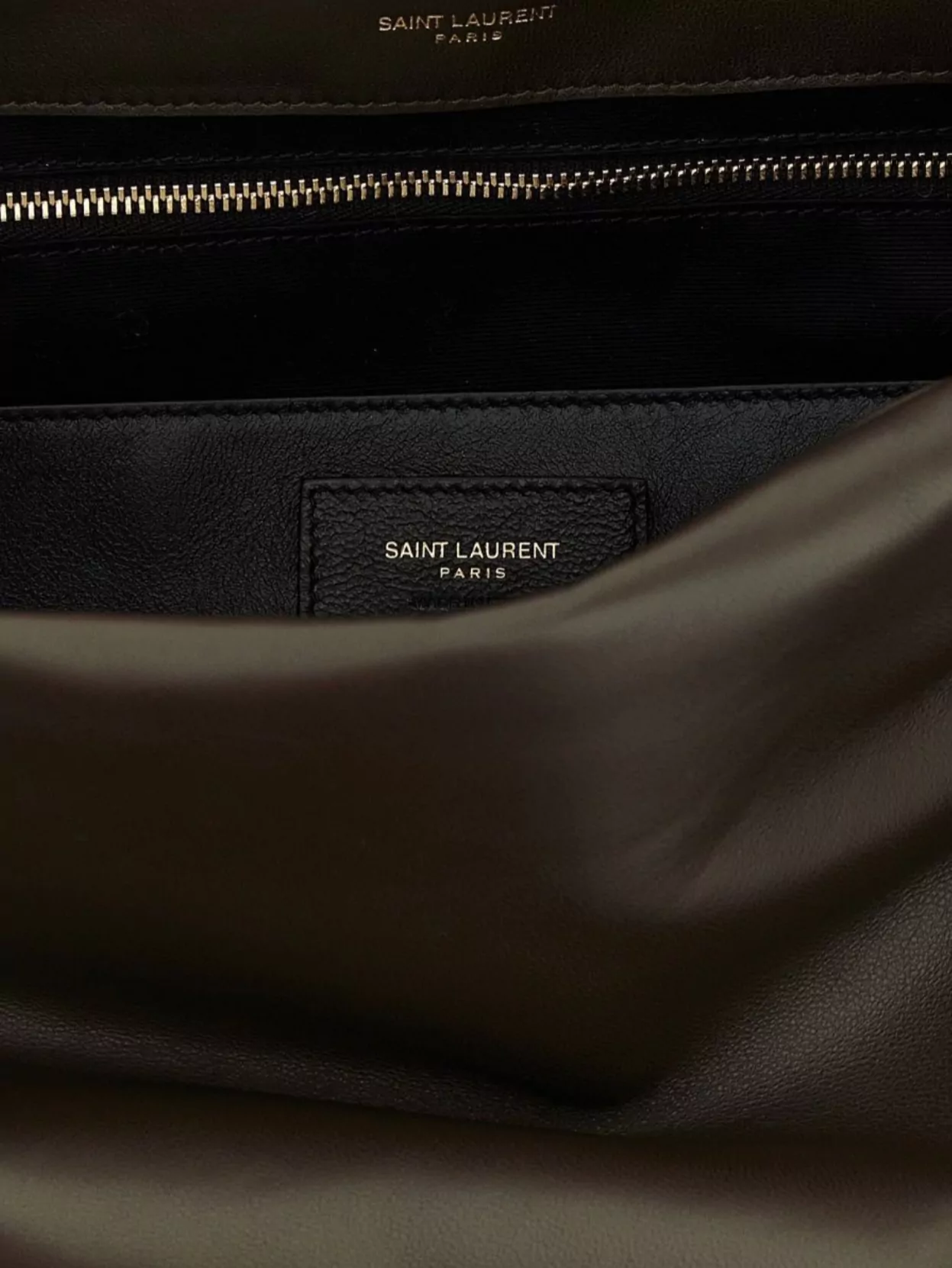 Saint Laurent Medium Shoulder Bag Featuring Chain Strap
