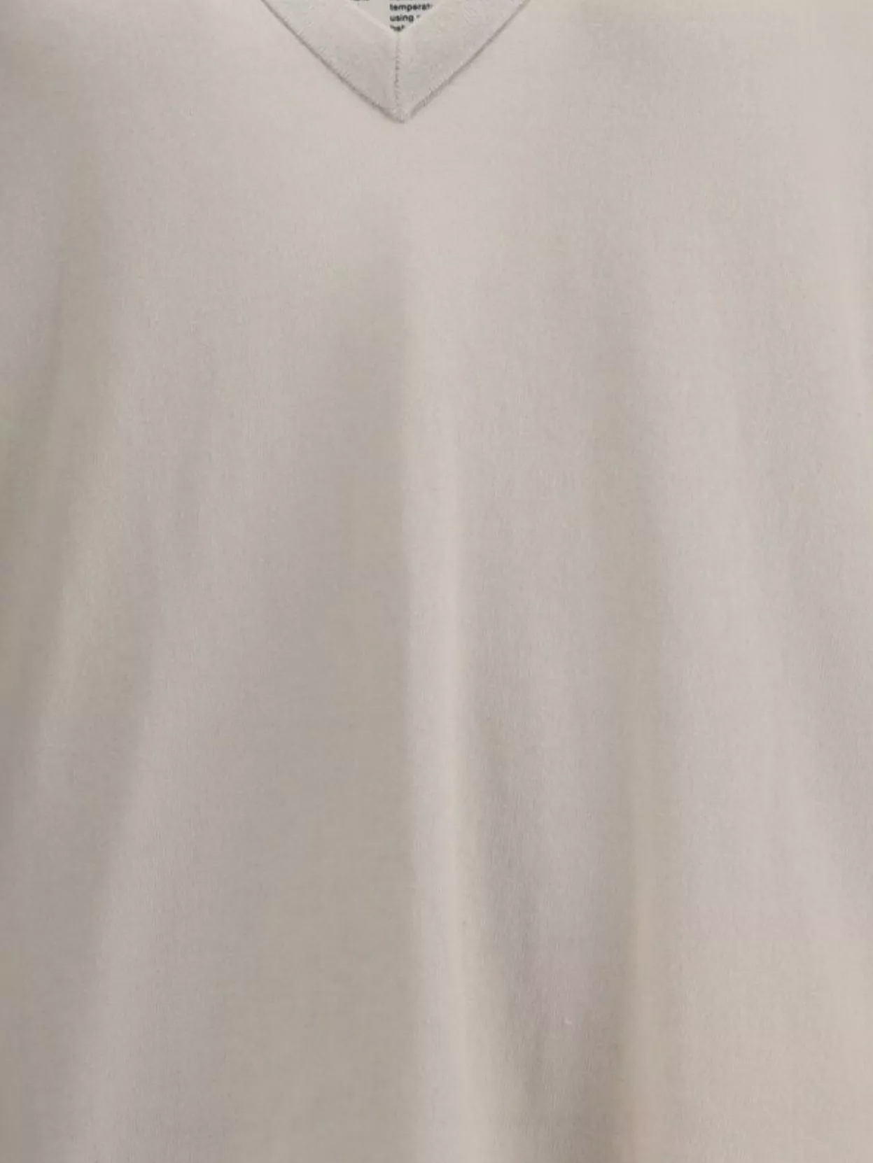 Extreme Cashmere Ribbed V-Neck Cashmere Blend Top
