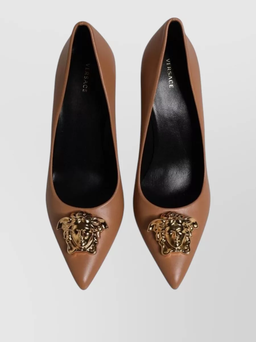 Versace Leather Logo-Plaque Pumps
