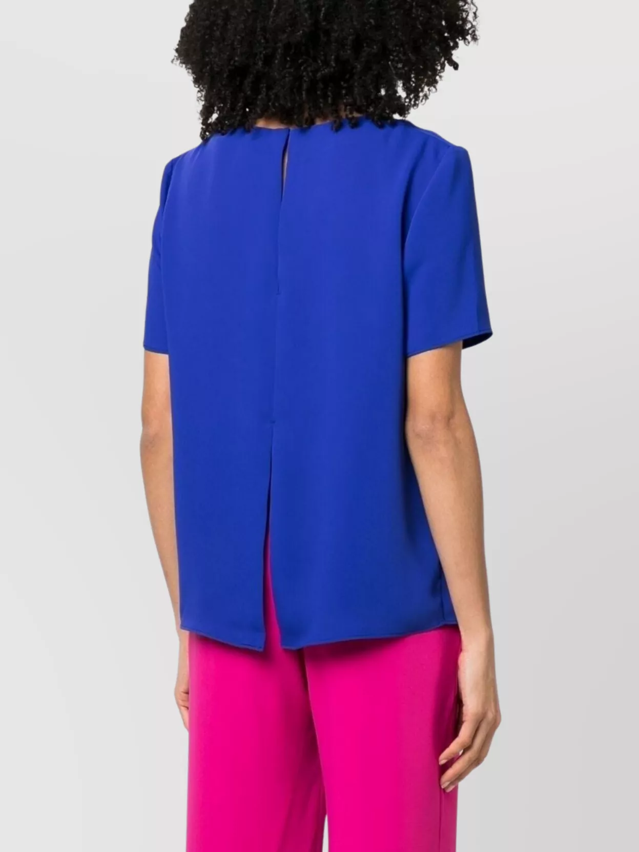 Parosh Rear Slit Drop Shoulder Keyhole Round Neck Short Sleeve
