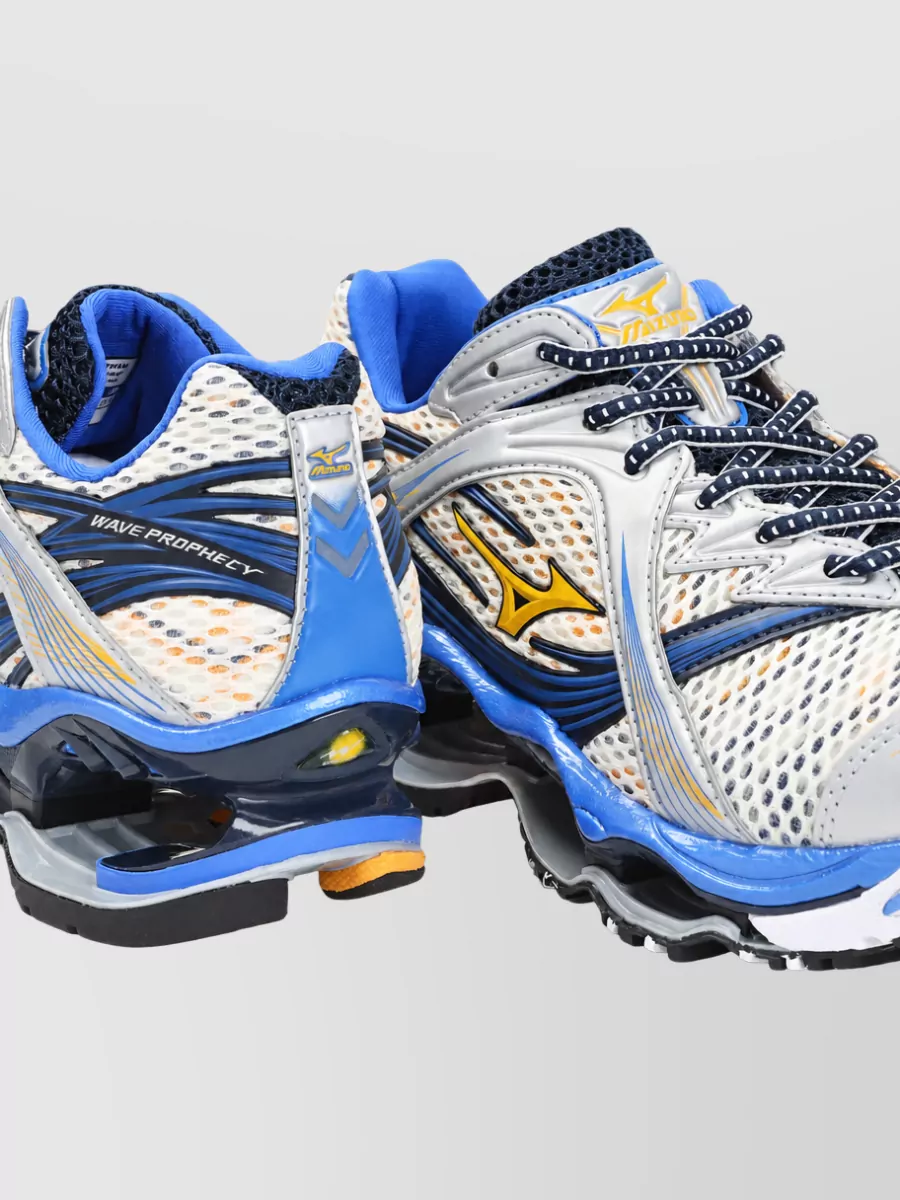 Mizuno Mesh Low-Top Sneakers