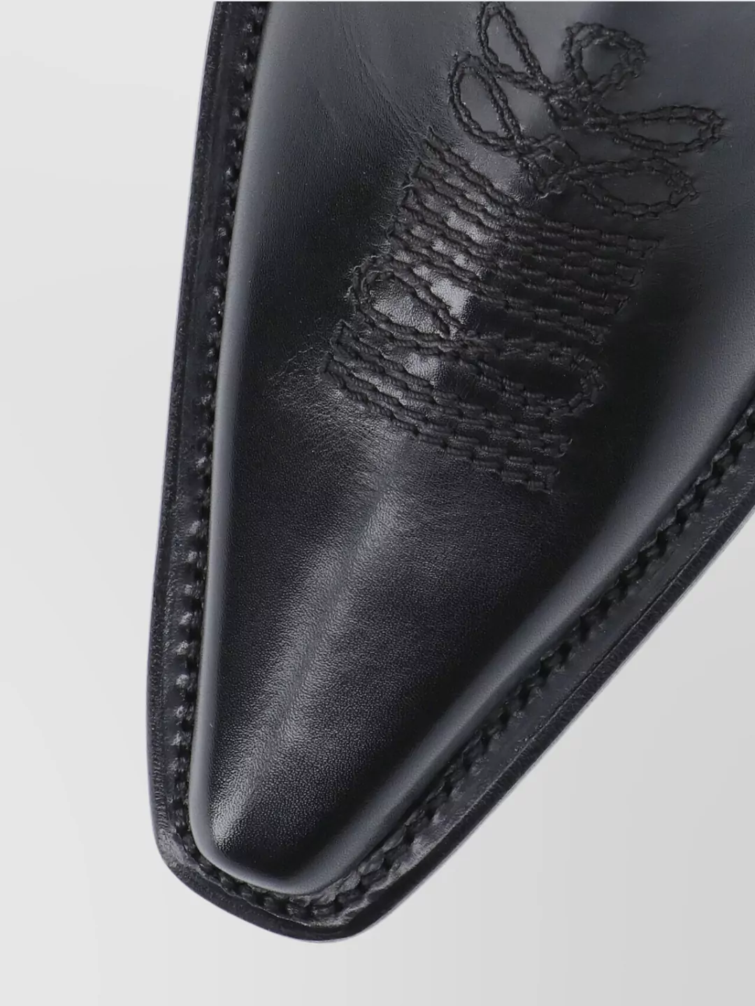 Dsquared2 Stylish Ankle Boots Featuring Embroidered Detail