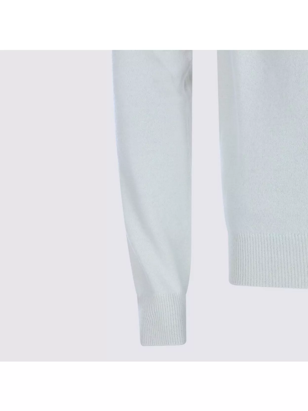 Malo Turtleneck Sweater With Ribbed Cuffs And Hem
