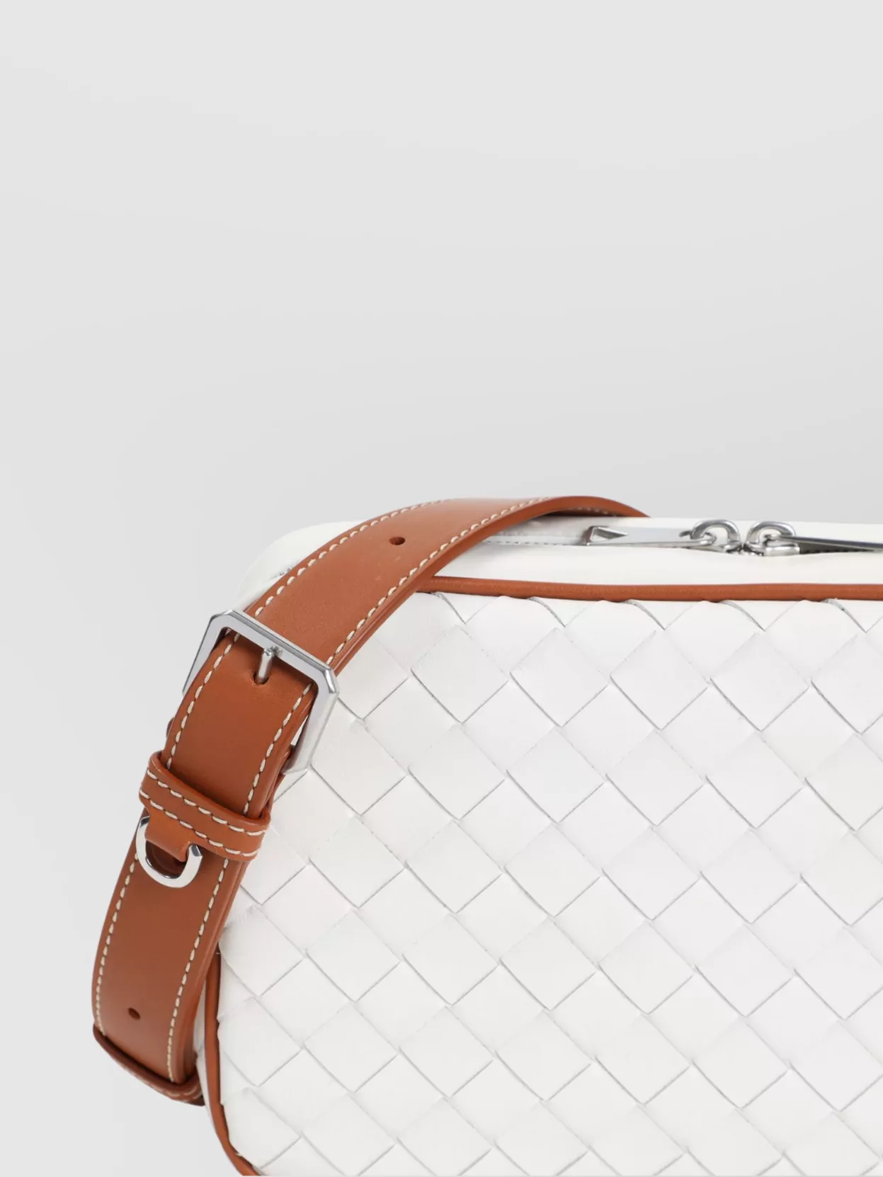 Bottega Veneta Small camera shoulder bag with woven design