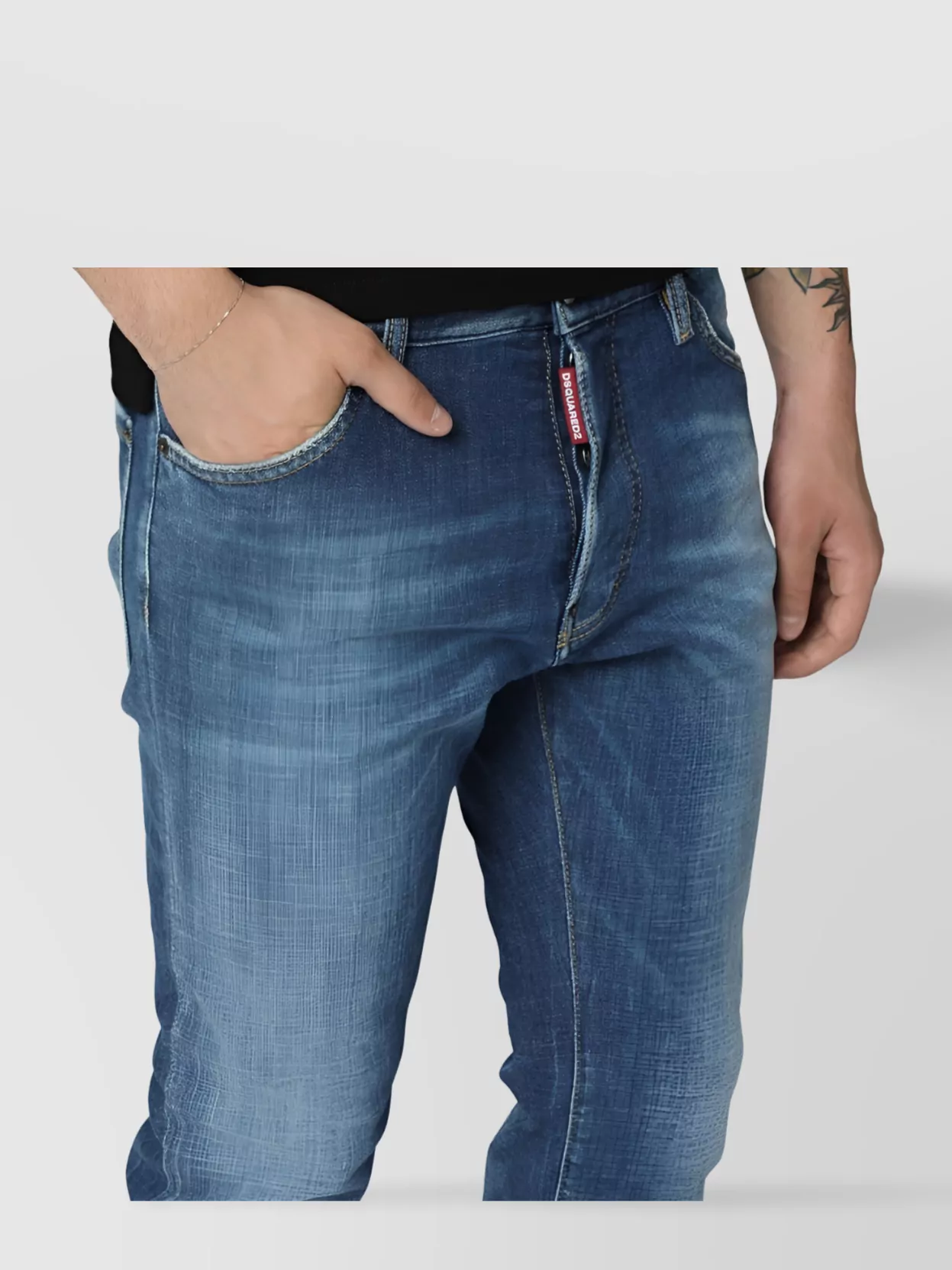 Dsquared2 Stylish Denim Trousers Featuring Belt Loops