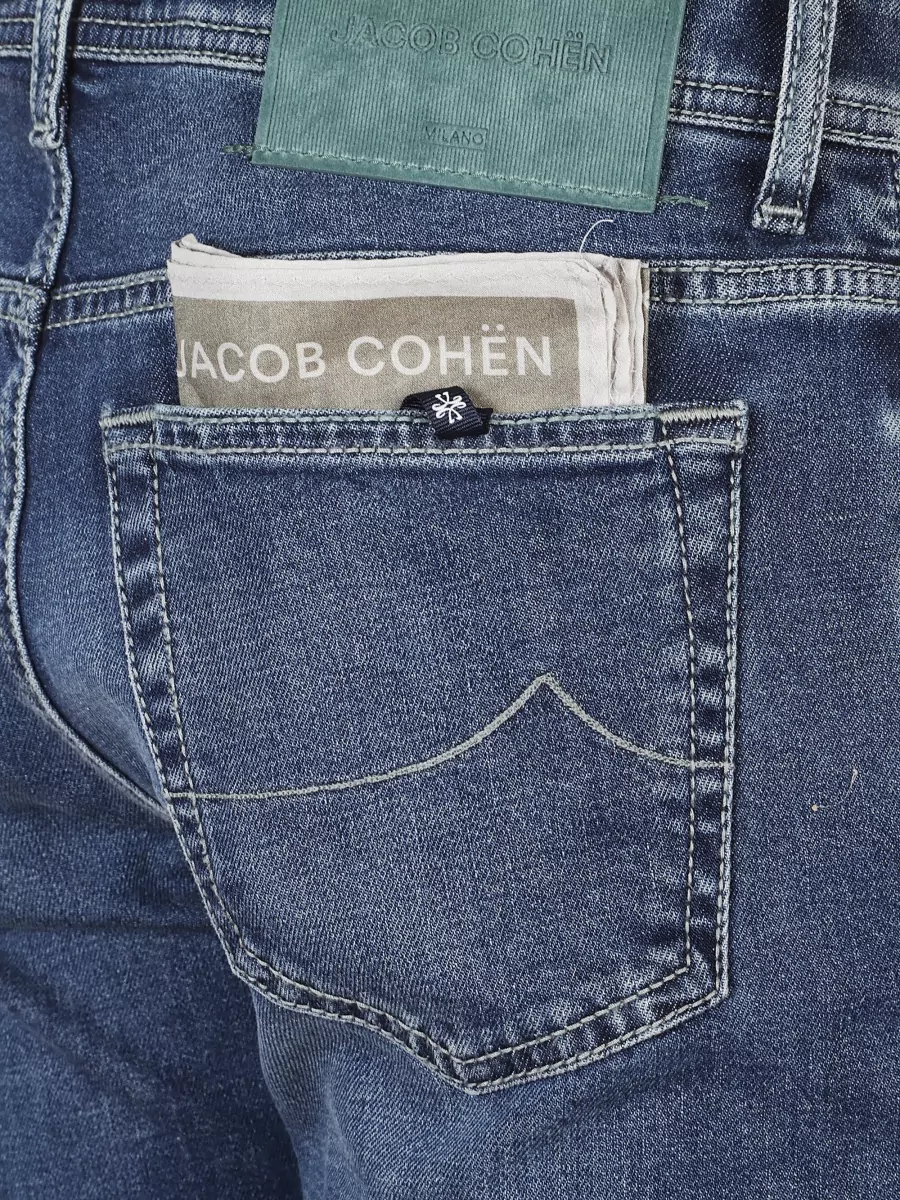Jacob Cohen Straight Leg Denim Jeans Five Pocket Design