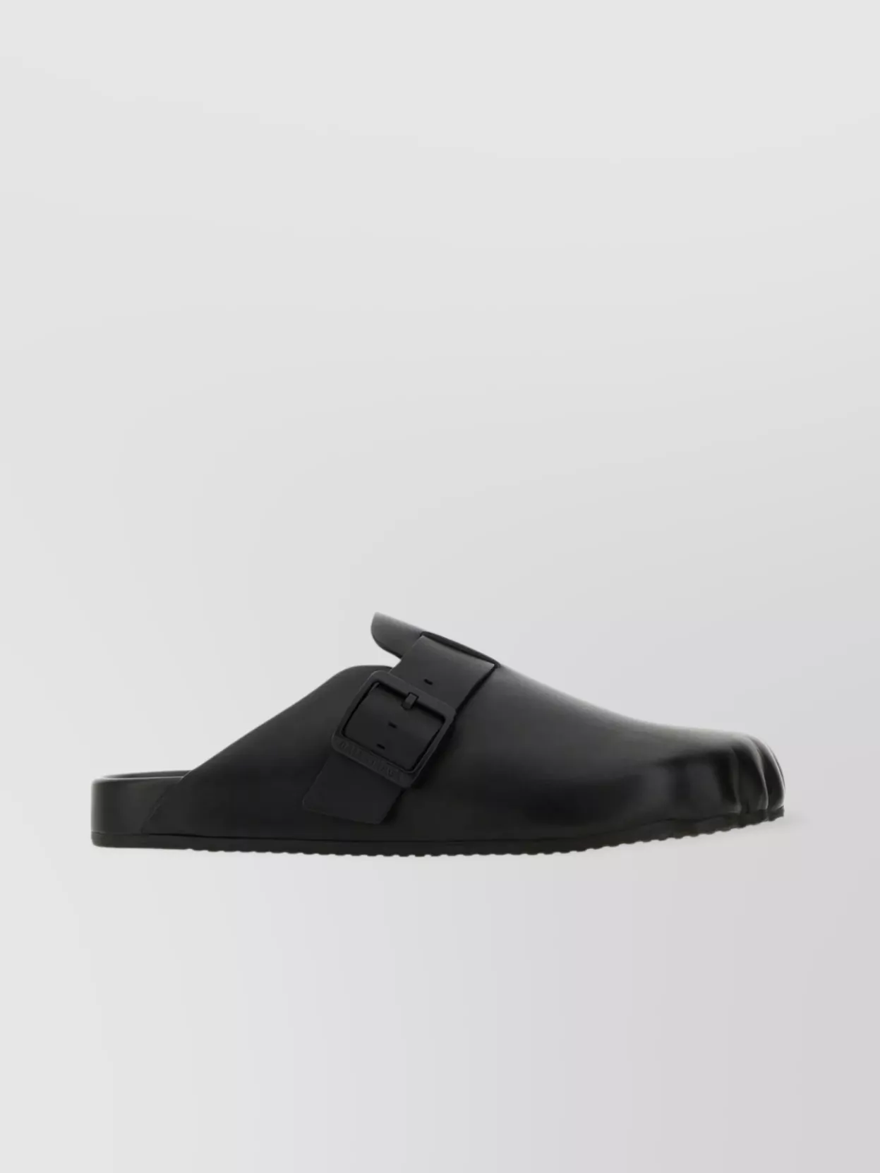 Shop Balenciaga Moulded Round Flat Leather Slippers In Black