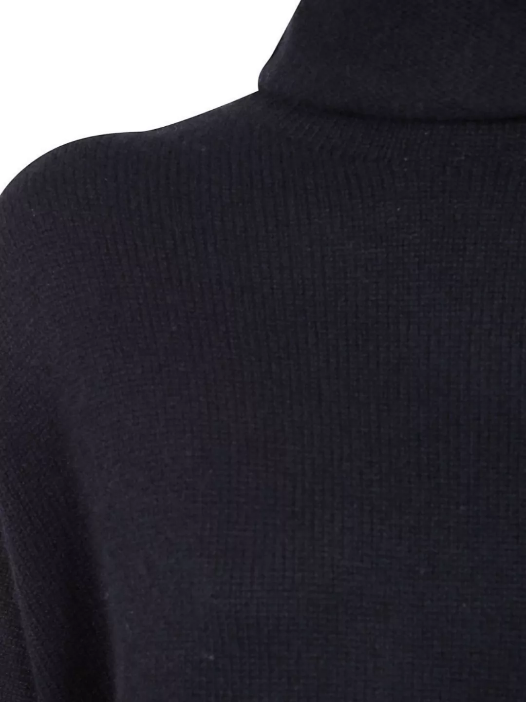 Kujten Turtle Neck Knit Sweater Tila