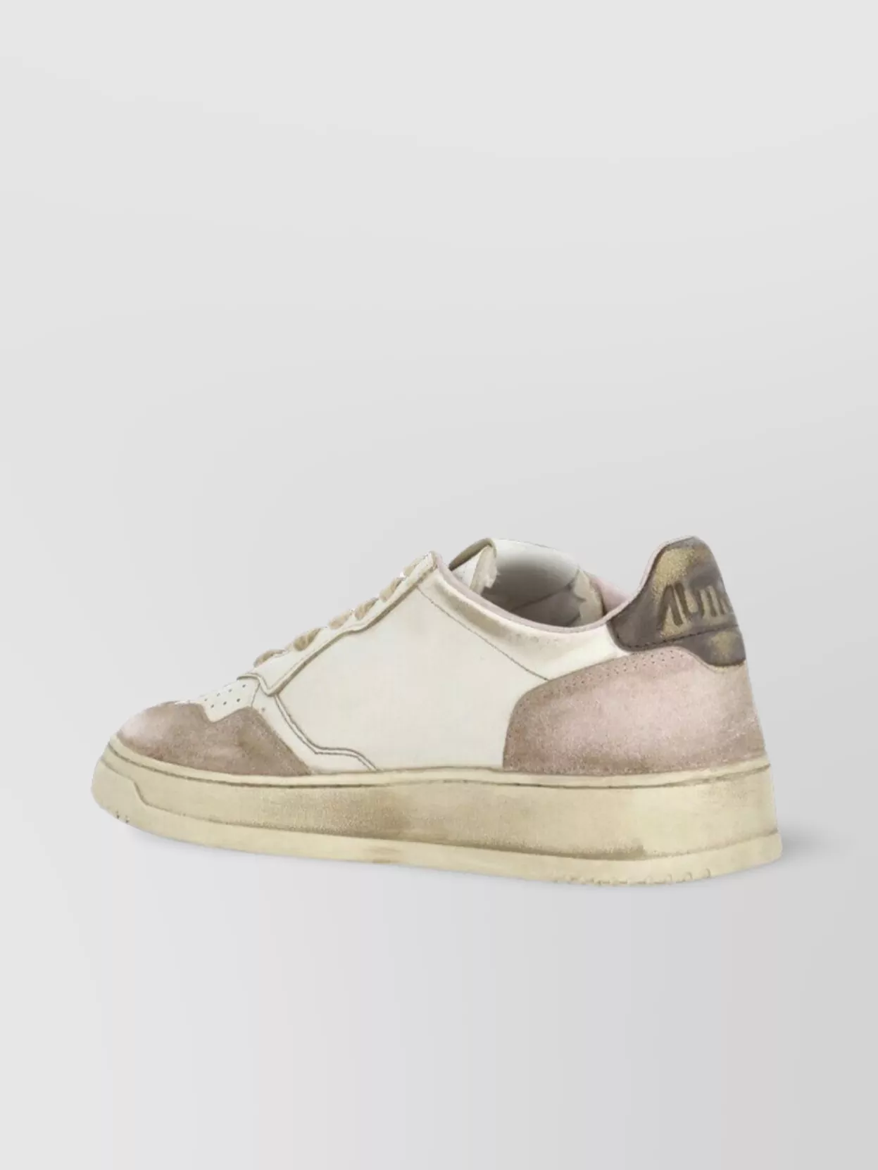Autry Round Toe Low Top Sneakers