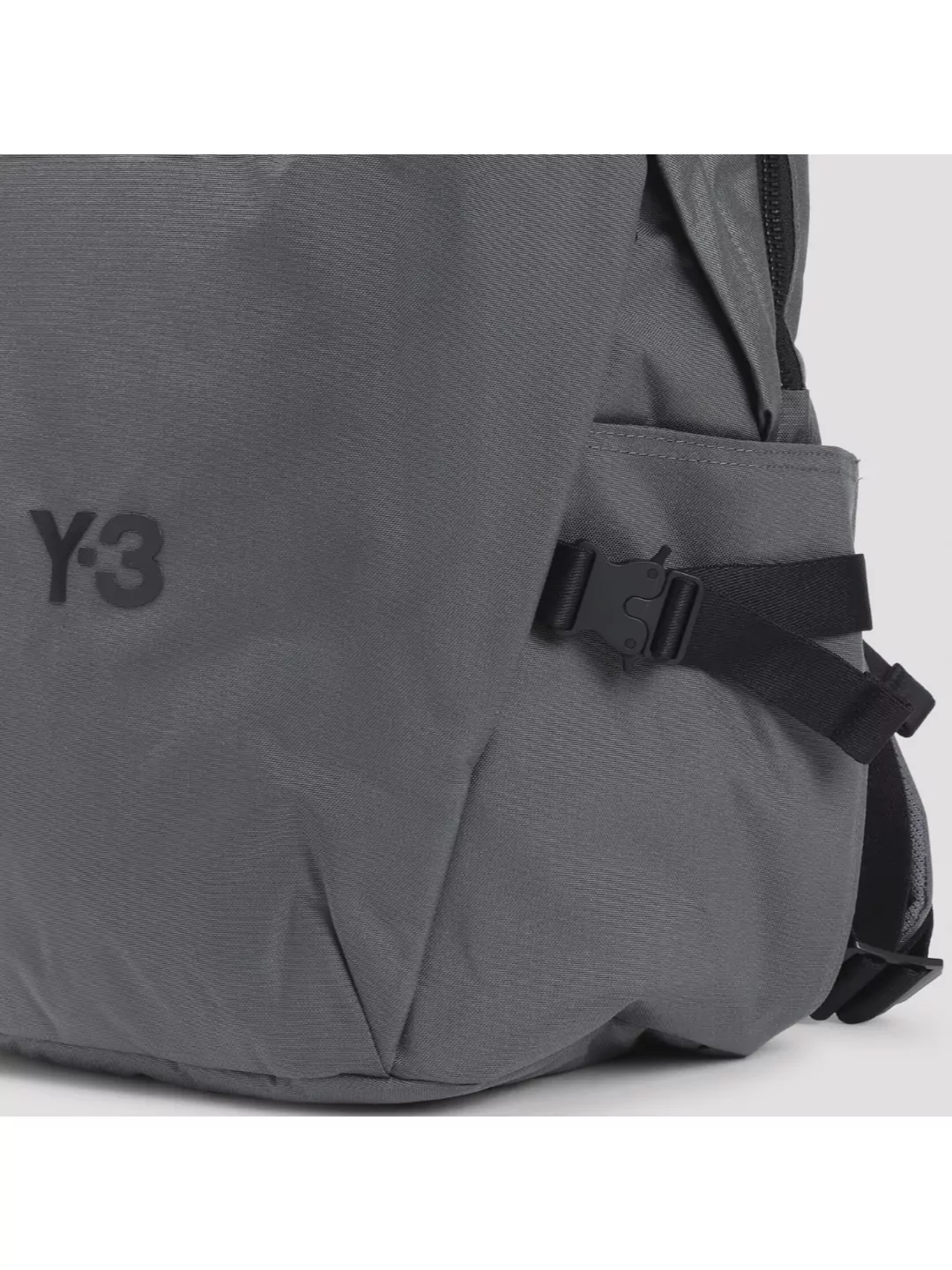 Y3 Modern Backpack With Adjustable Straps And Pockets