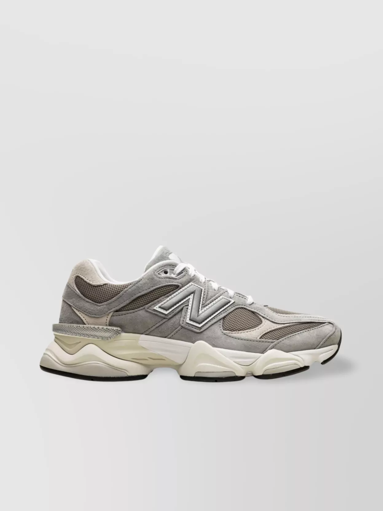 New Balance Suede Low Top Sneakers With Chunky Sole