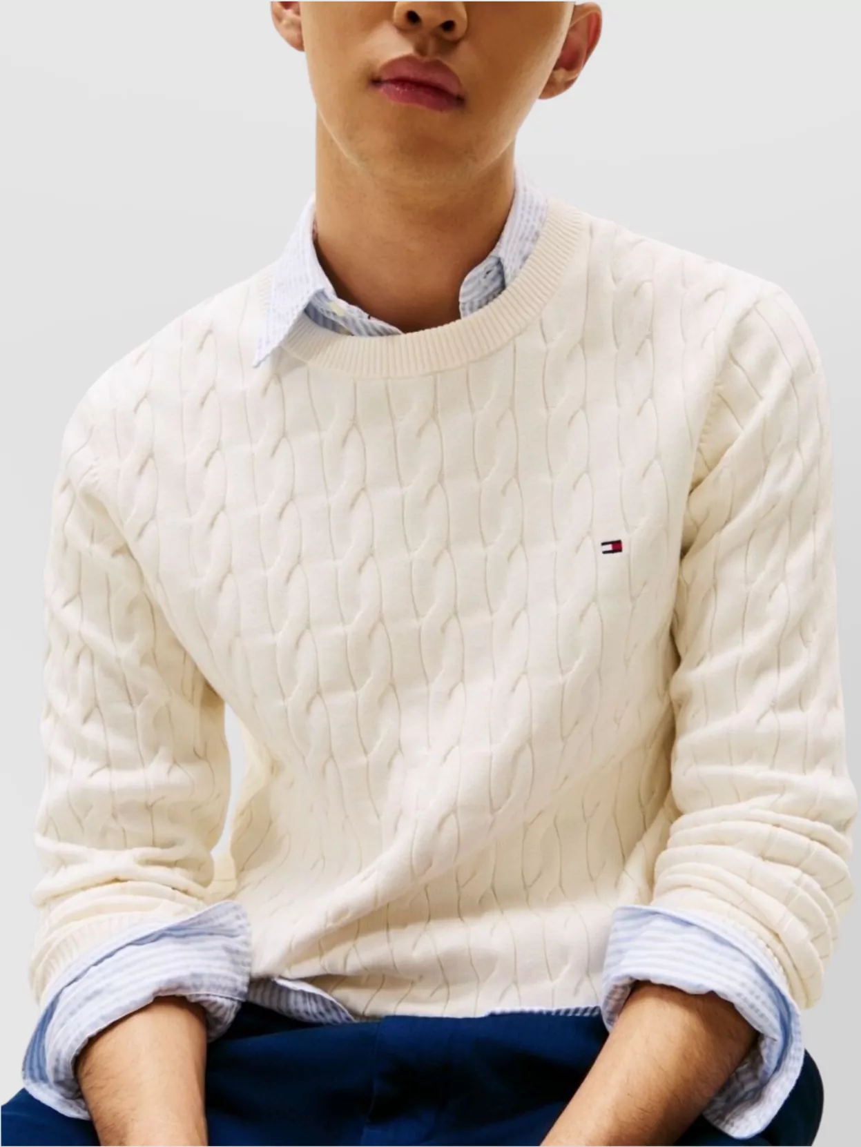 Tommy Hilfiger Cable Knit Crew Neck Sweater With Ribbed Cuffs