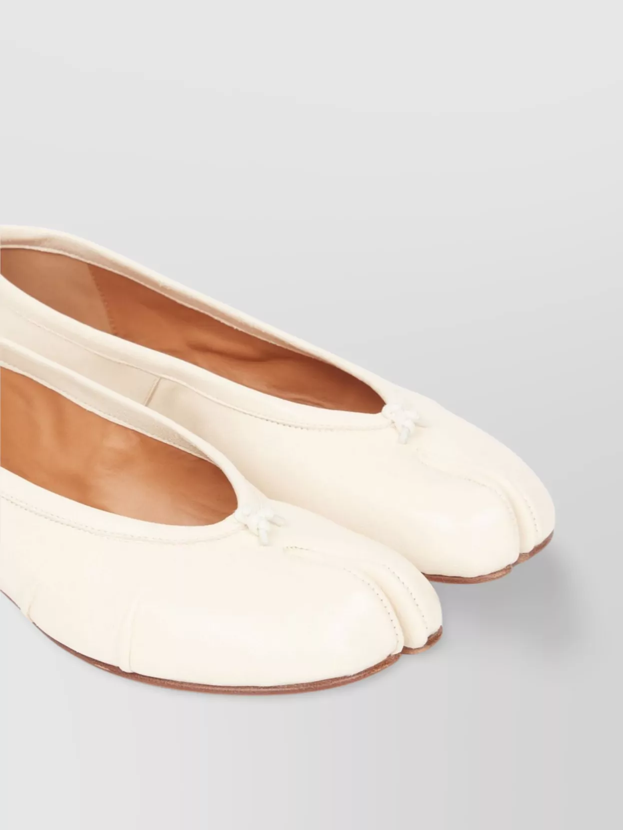 Maison Margiela Tabi Bow Flat Round Stitching Ballerina