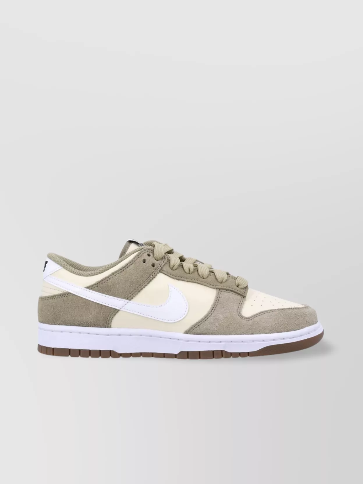 Nike Low Retro Se Sneakers