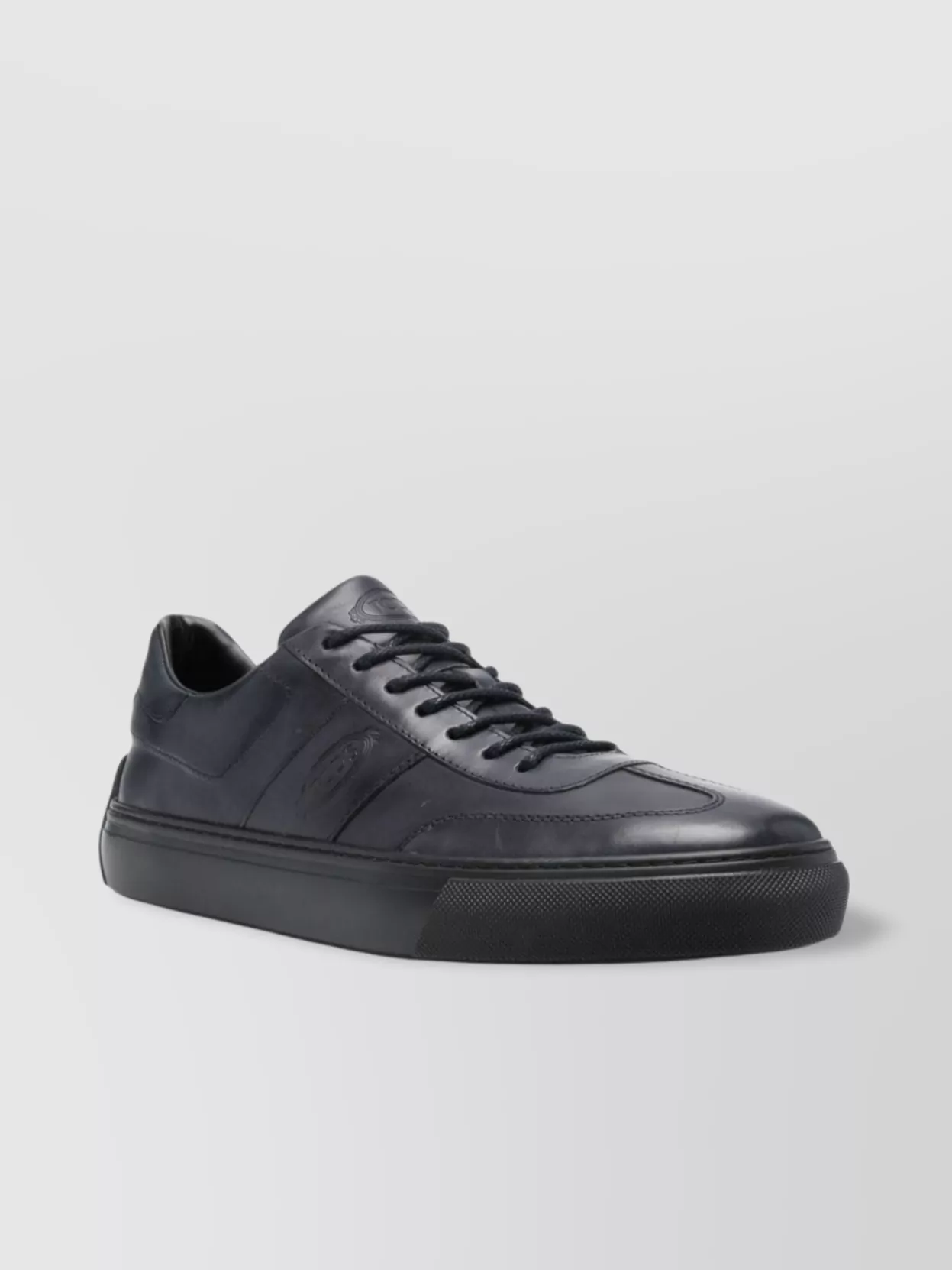 Tod's Round Toe Calf Leather Sneakers