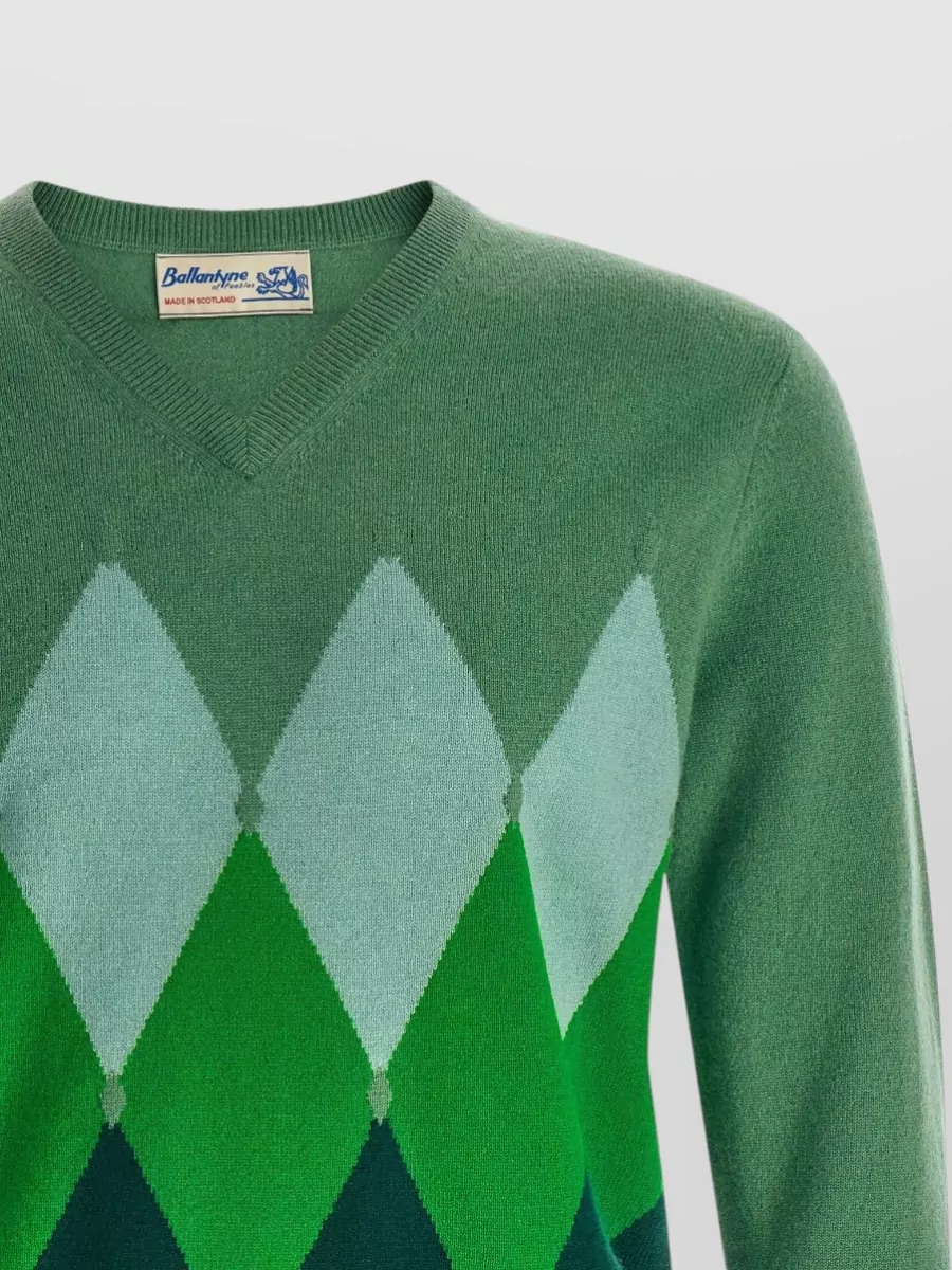 Ballantyne Cashmere V-Neck Diamond-Intarsia Jumper