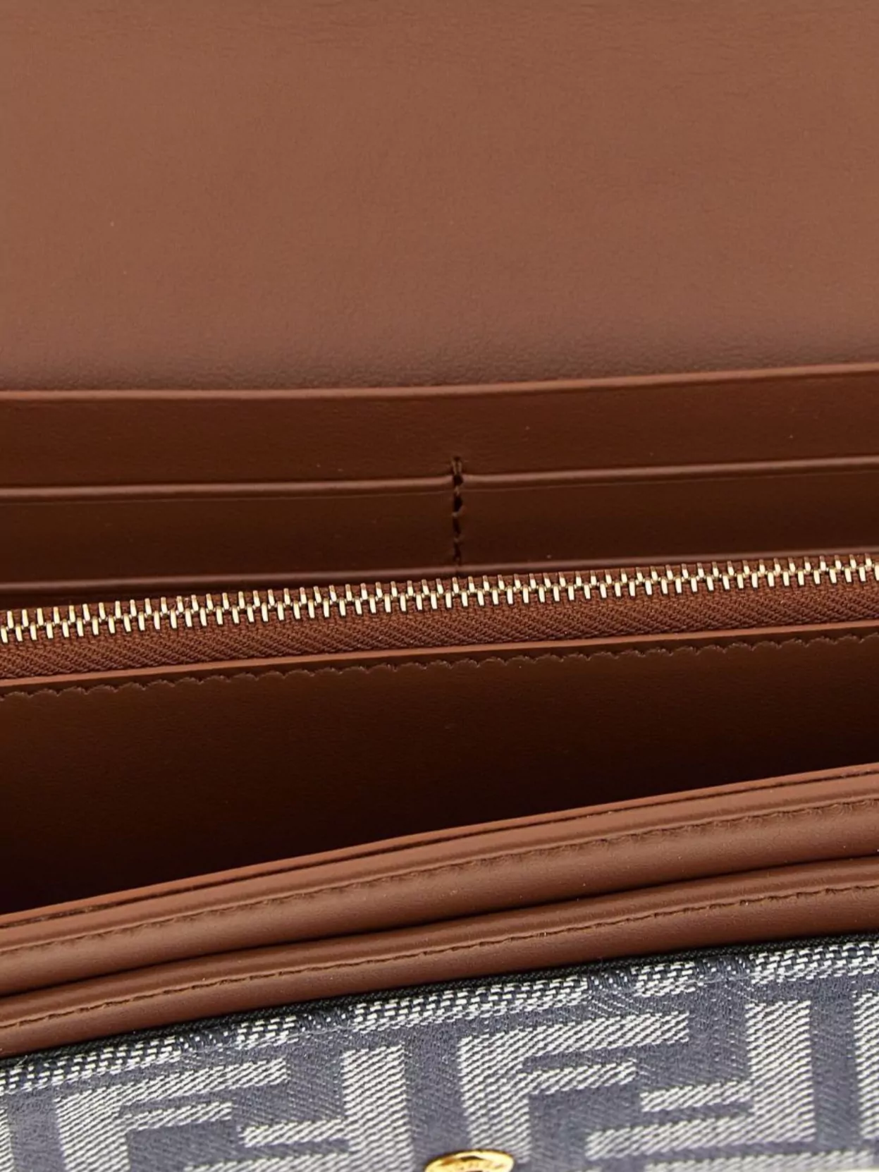 Fendi Strap Wallet On Chain