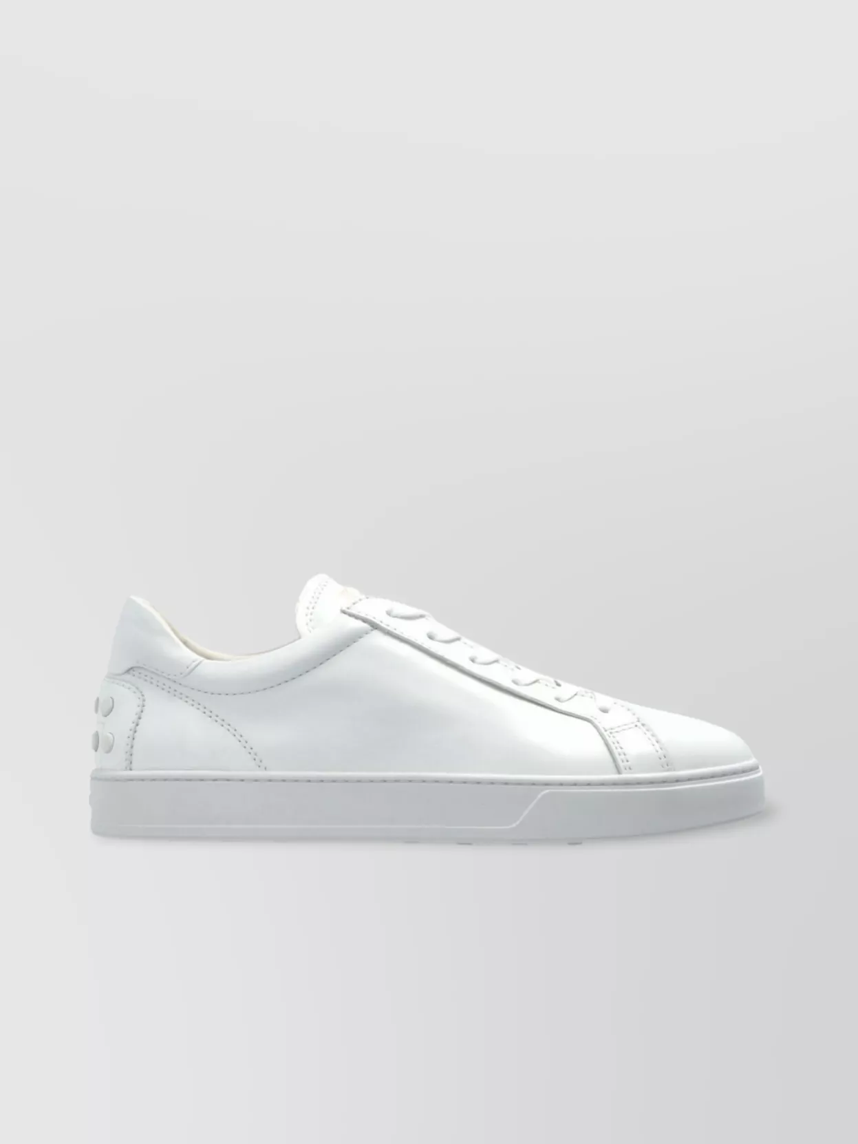Tod's Low Top Round Toe Rubber Sole Sneakers